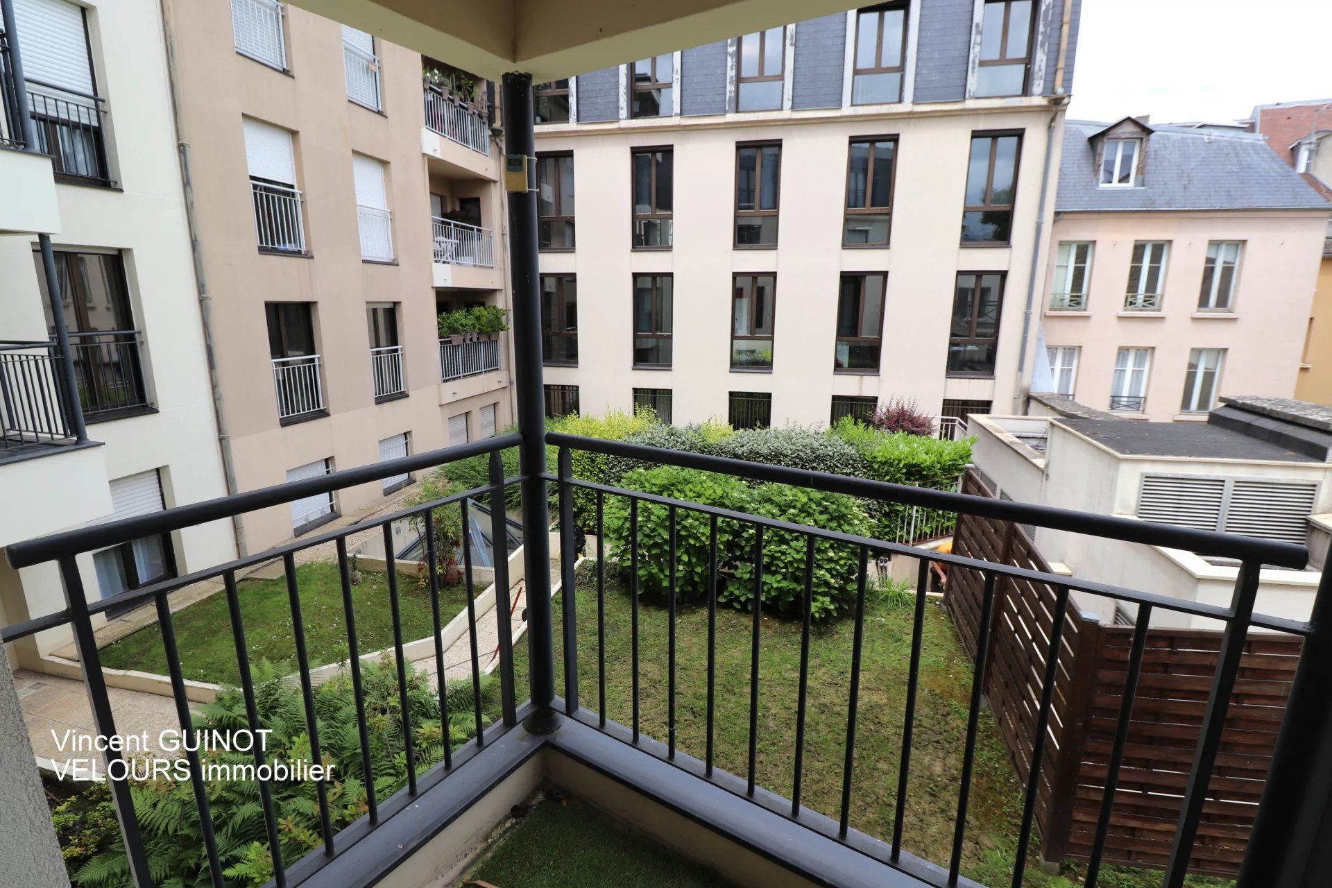 Condominio nel Saint-Germain-en-Laye, Île-de-France 12848168