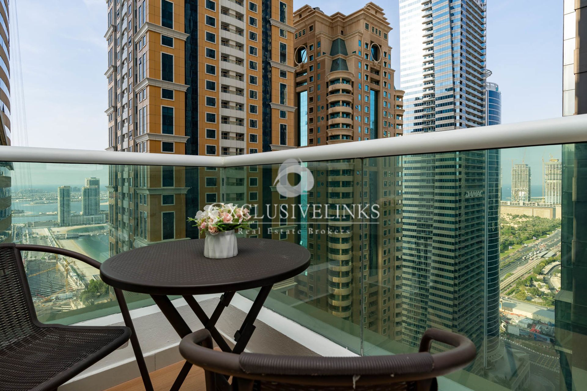 Condominium in Dubai, Dubai 12848328