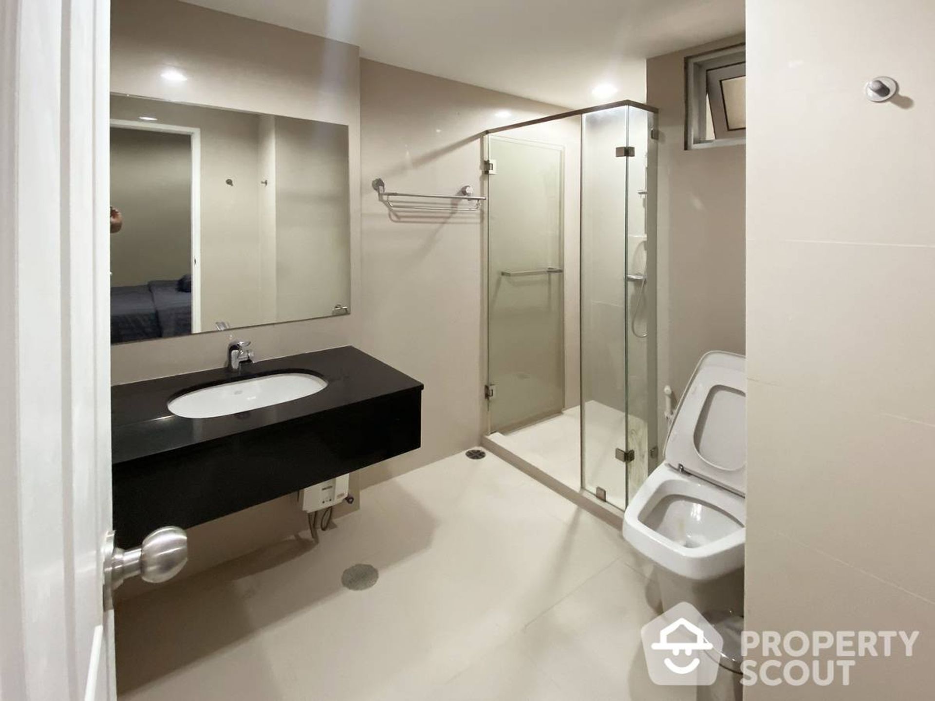 Condominium in Ban Na Song, Krung Thep Maha Nakhon 12848563