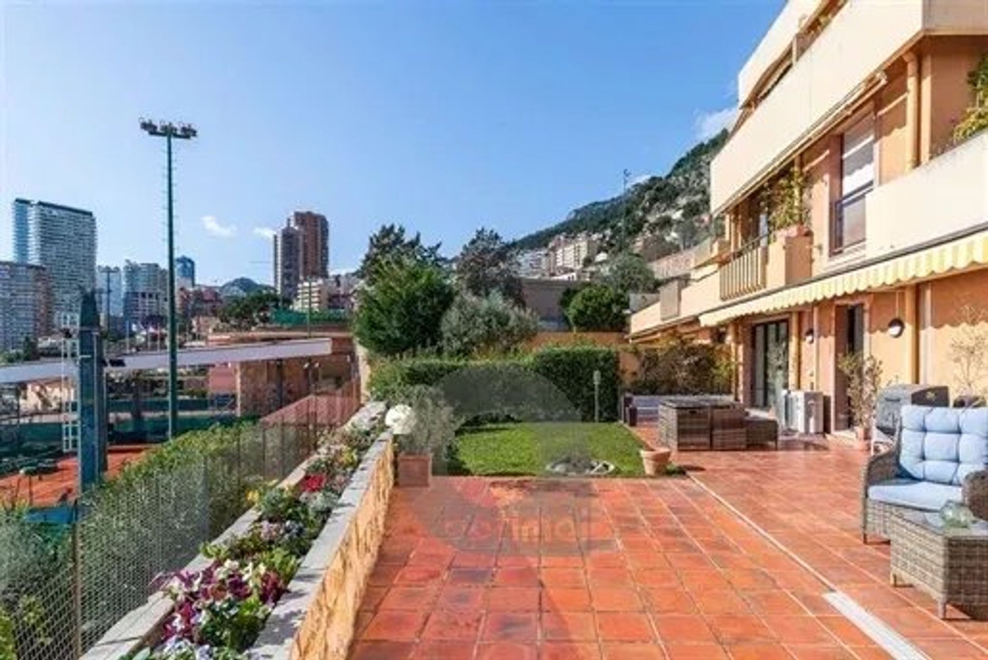 Kondominium di Roquebrune-Cap-Martin, Alpes-Maritimes 12849307