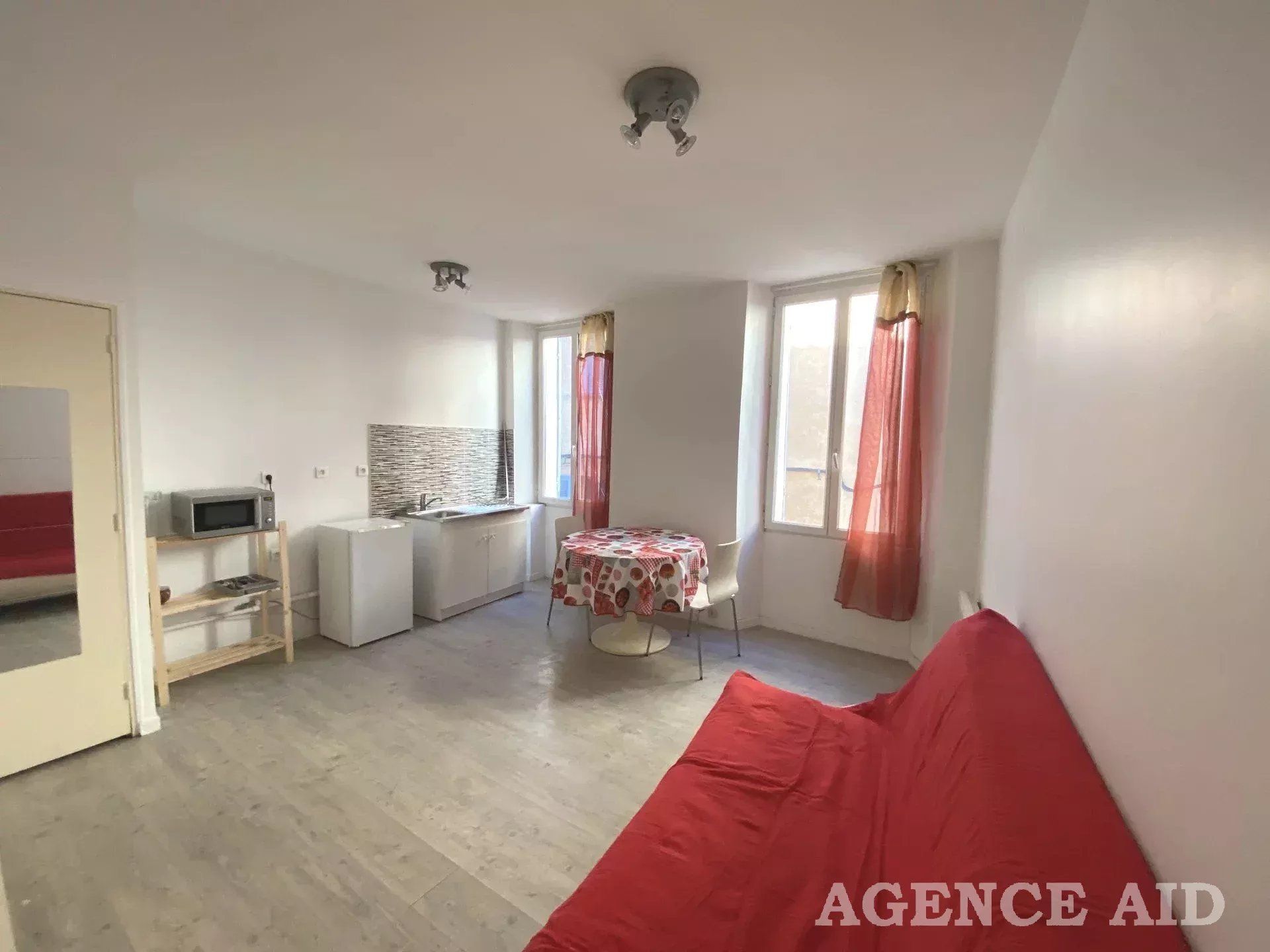 住宅 在 Aubagne, Bouches-du-Rhône 12849327