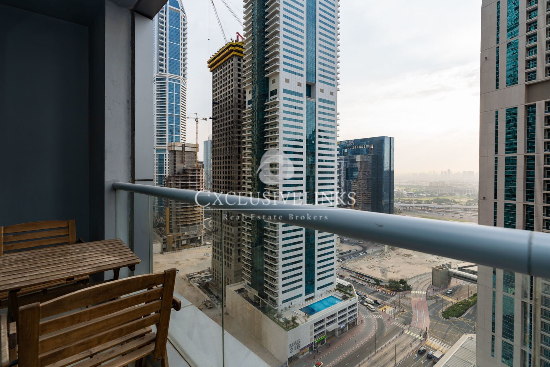 Condominium in Dubai, Dubai 12849416