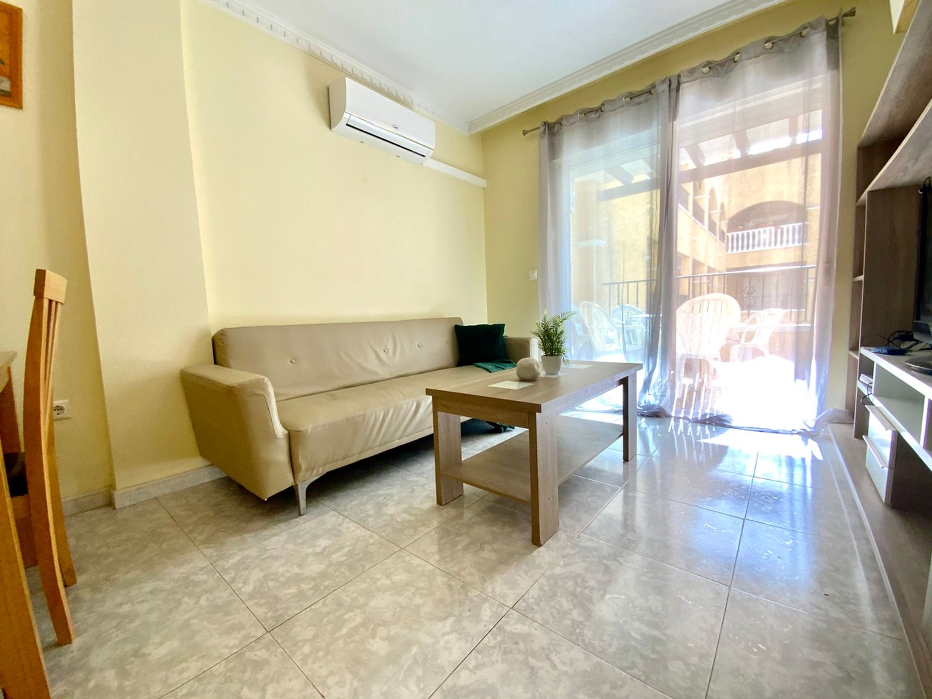 Condominium in Molins, Valencia 12850225