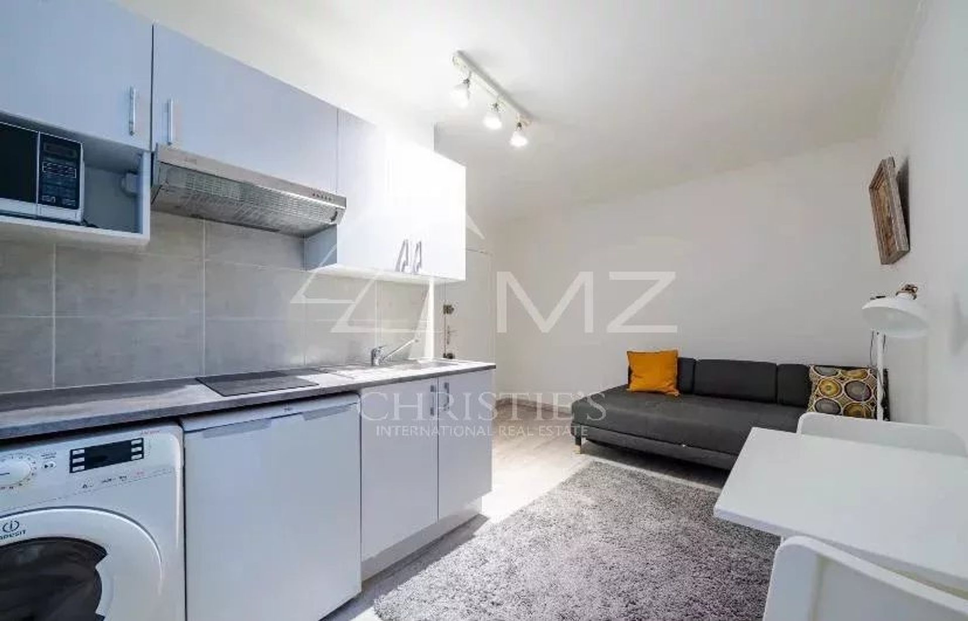 Condominium in Cannes, Alpes-Maritimes 12851009