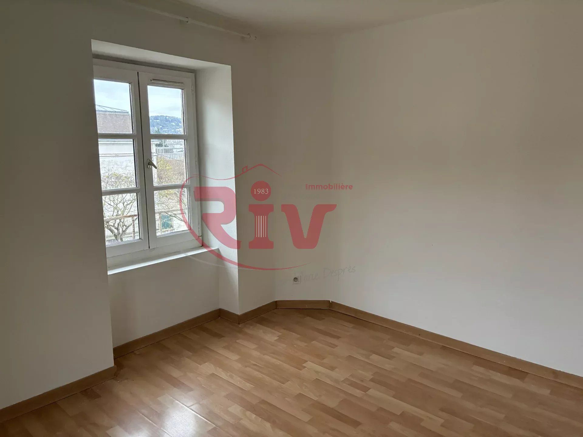 Condominium in Wenen, Auvergne-Rhône-Alpes 12851021