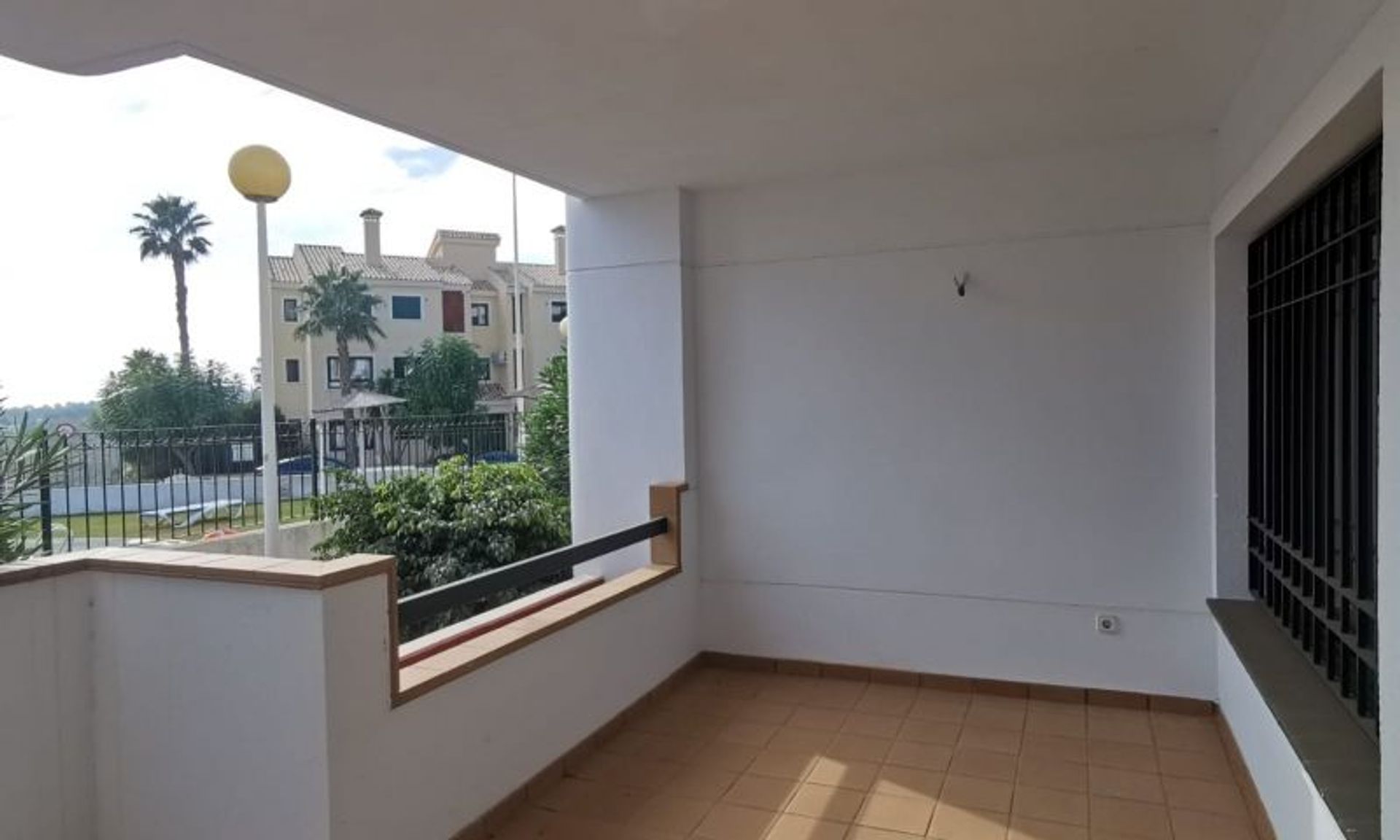 Osakehuoneisto sisään Campoamor, Valencia 12852608