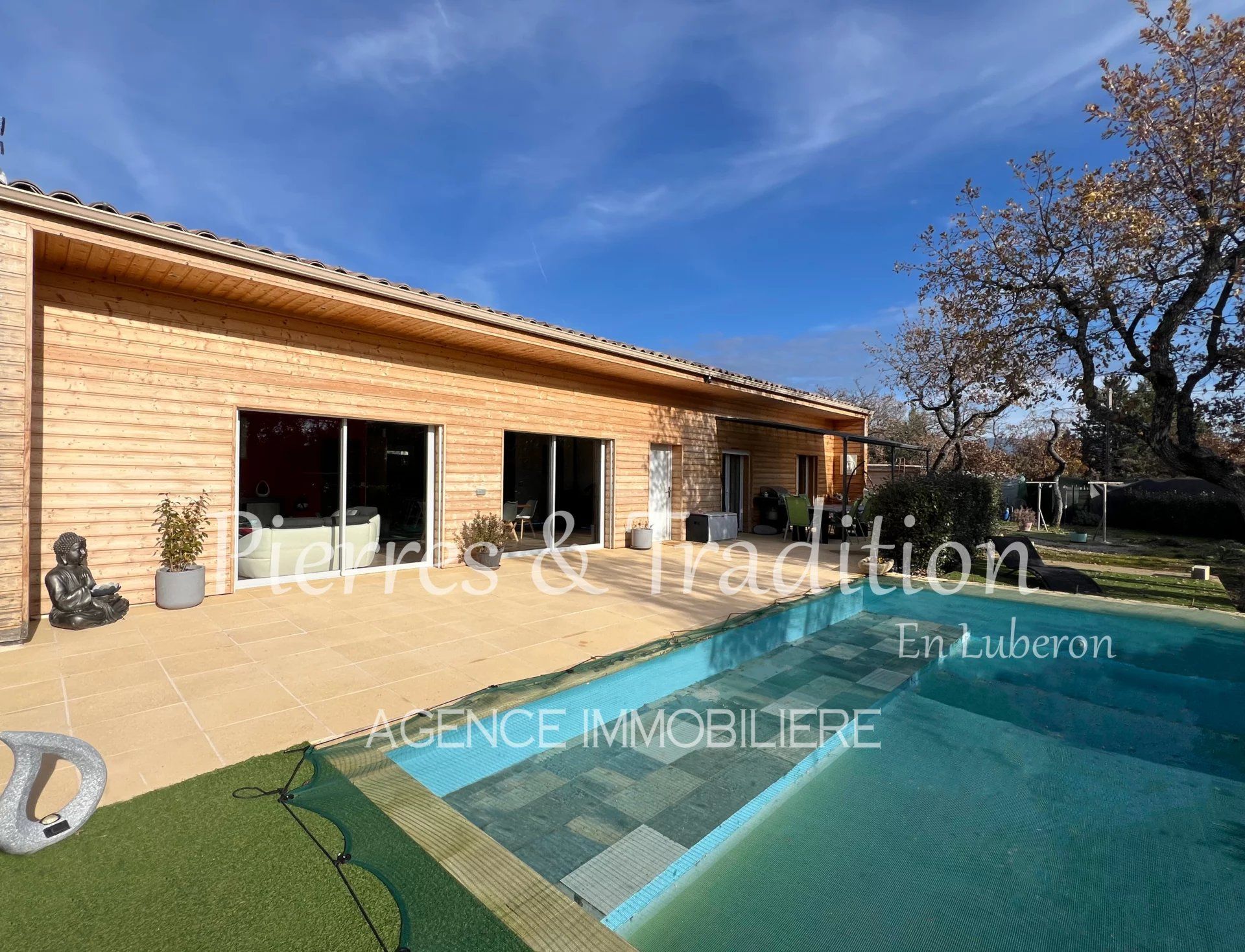 σπίτι σε Saint-Saturnin-lès-Apt, Vaucluse 12852762