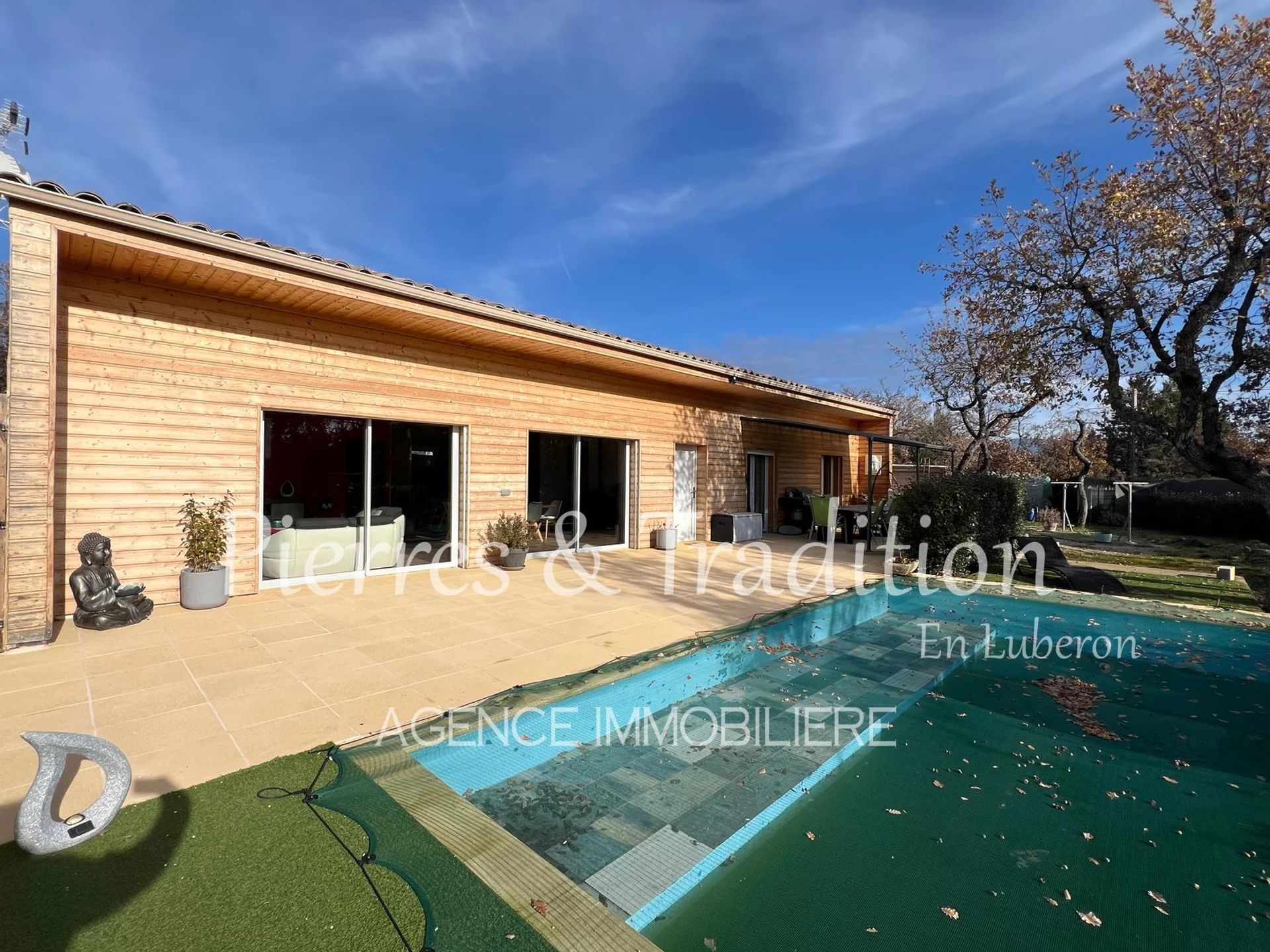 Résidentiel dans Saint-Saturnin-lès-Apt, Vaucluse 12852762