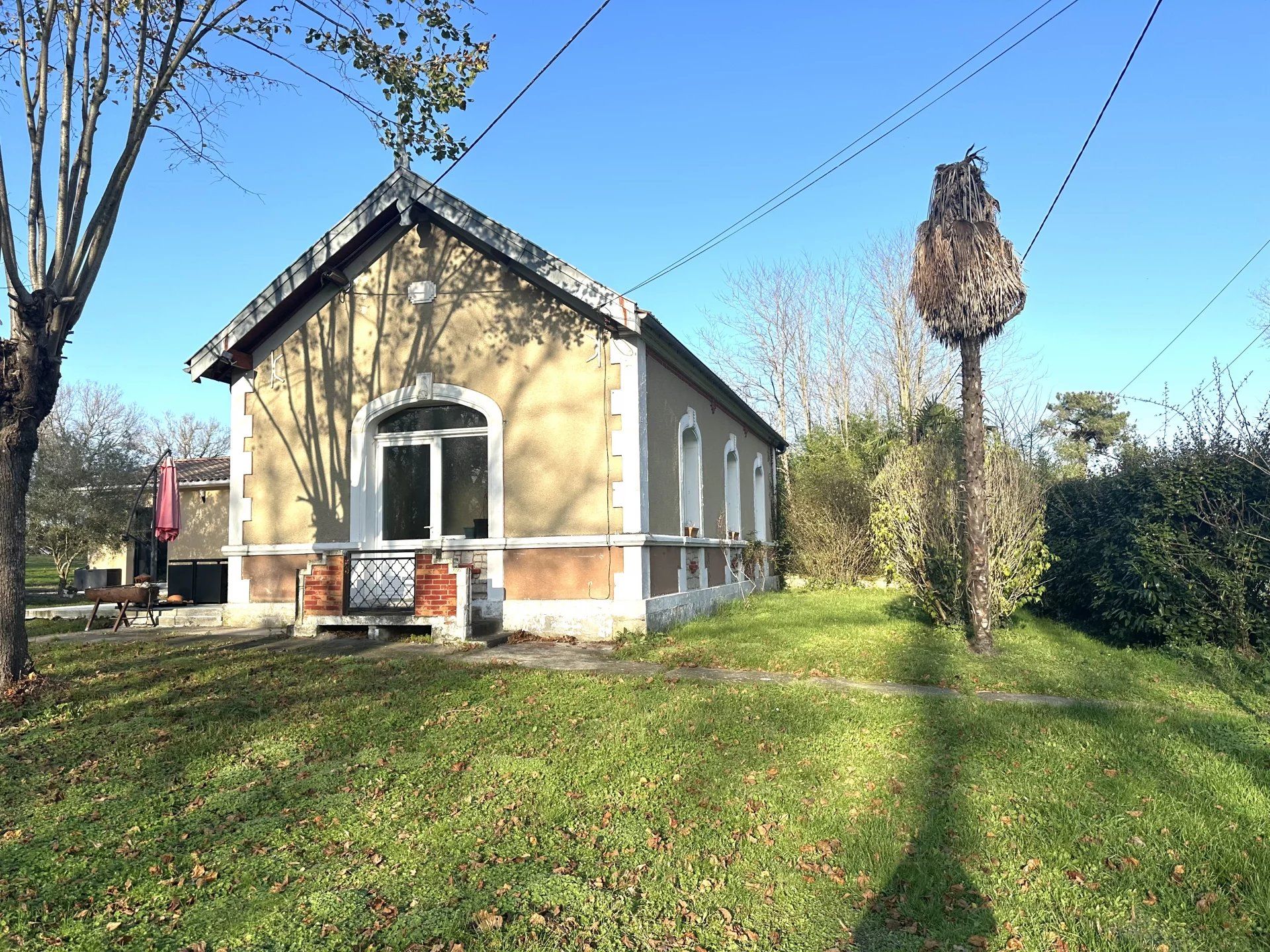 Hus i Saint-Aubin-de-Blaye, Nouvelle-Aquitaine 12852768