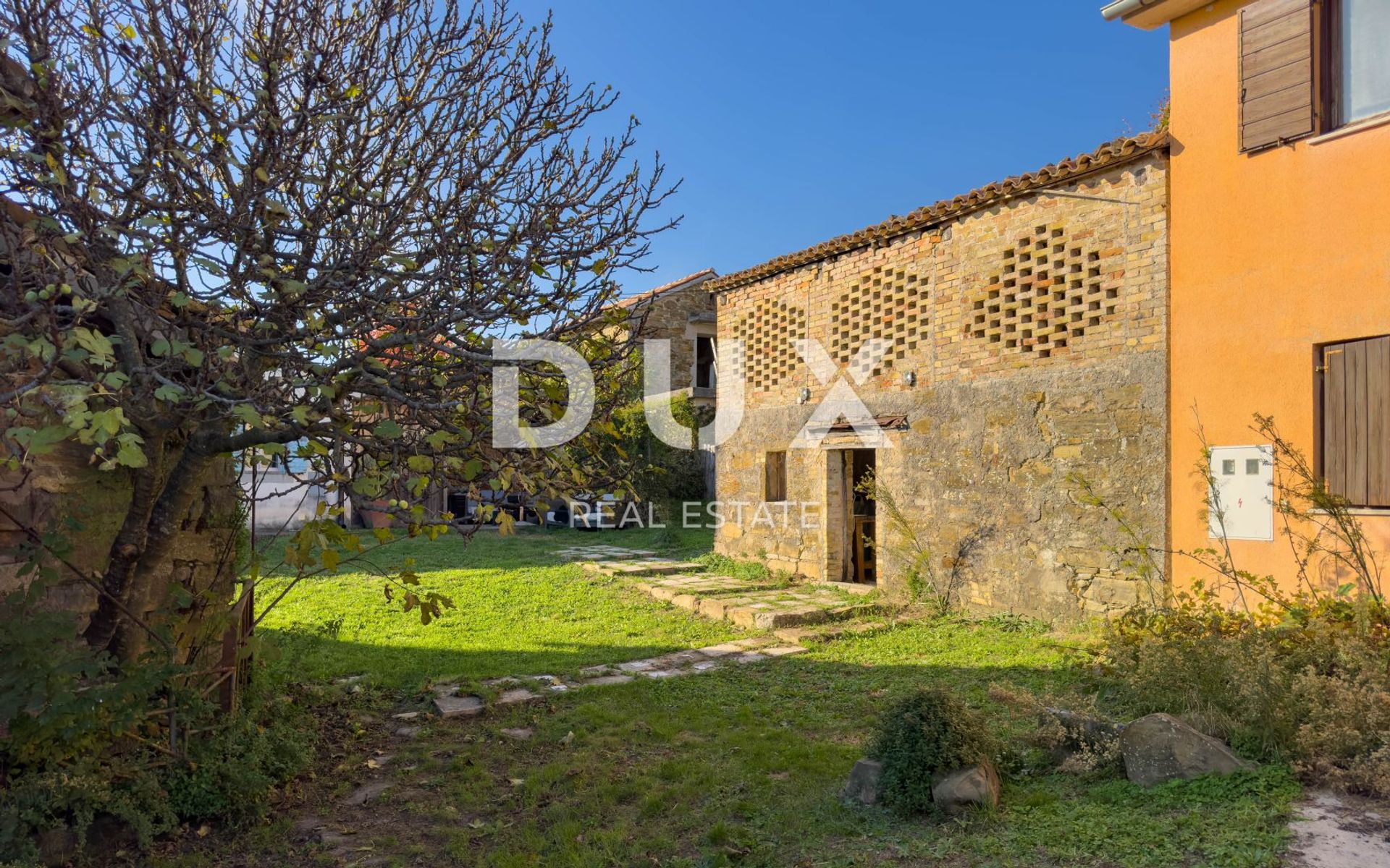 House in Boljunsko Polje, Istria County 12852812