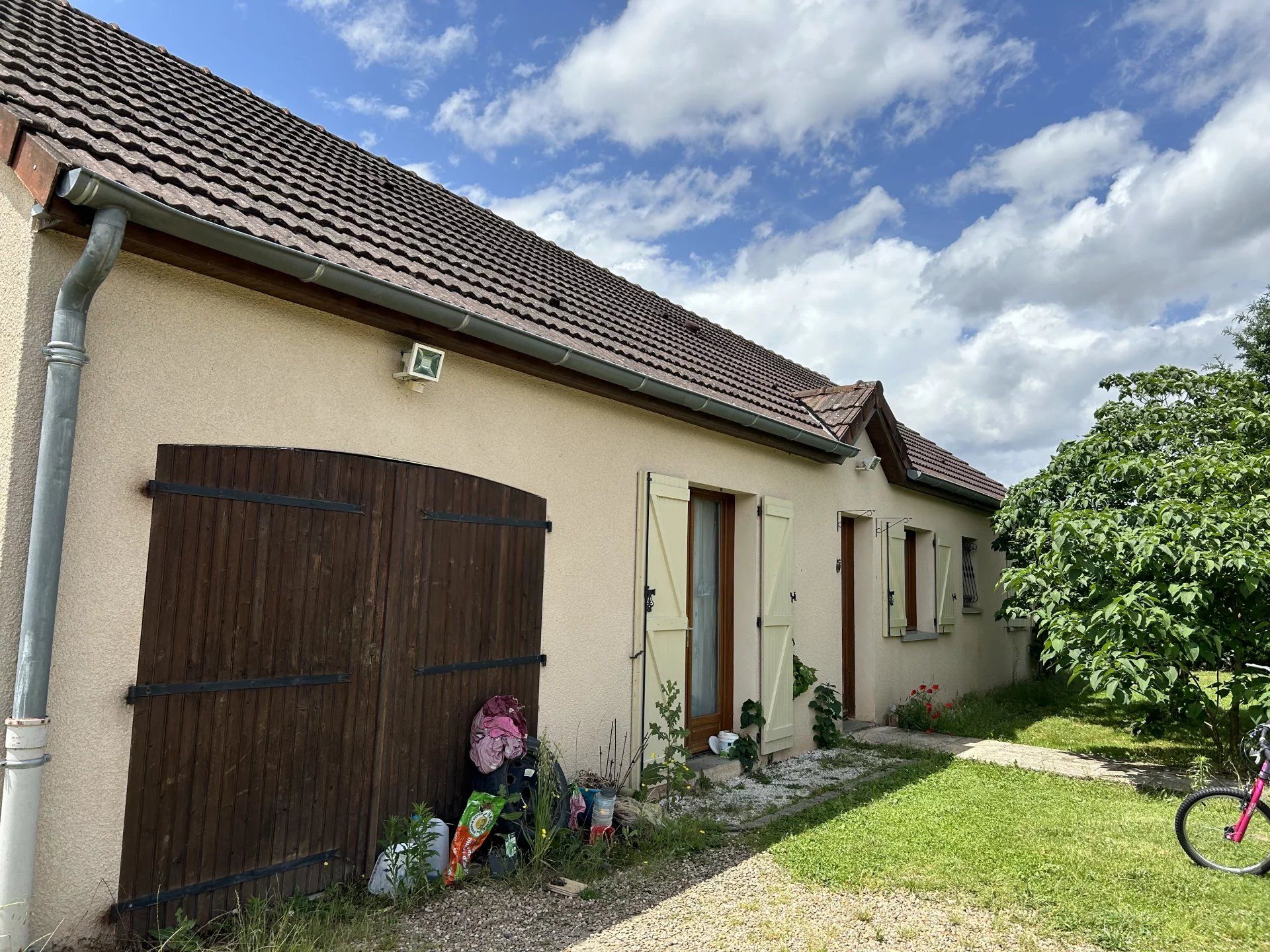 rumah dalam Diou, Auvergne-Rhone-Alpes 12854464