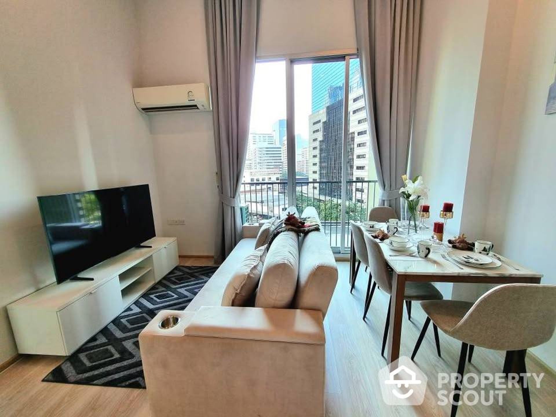 Condominium in , Krung Thep Maha Nakhon 12855139