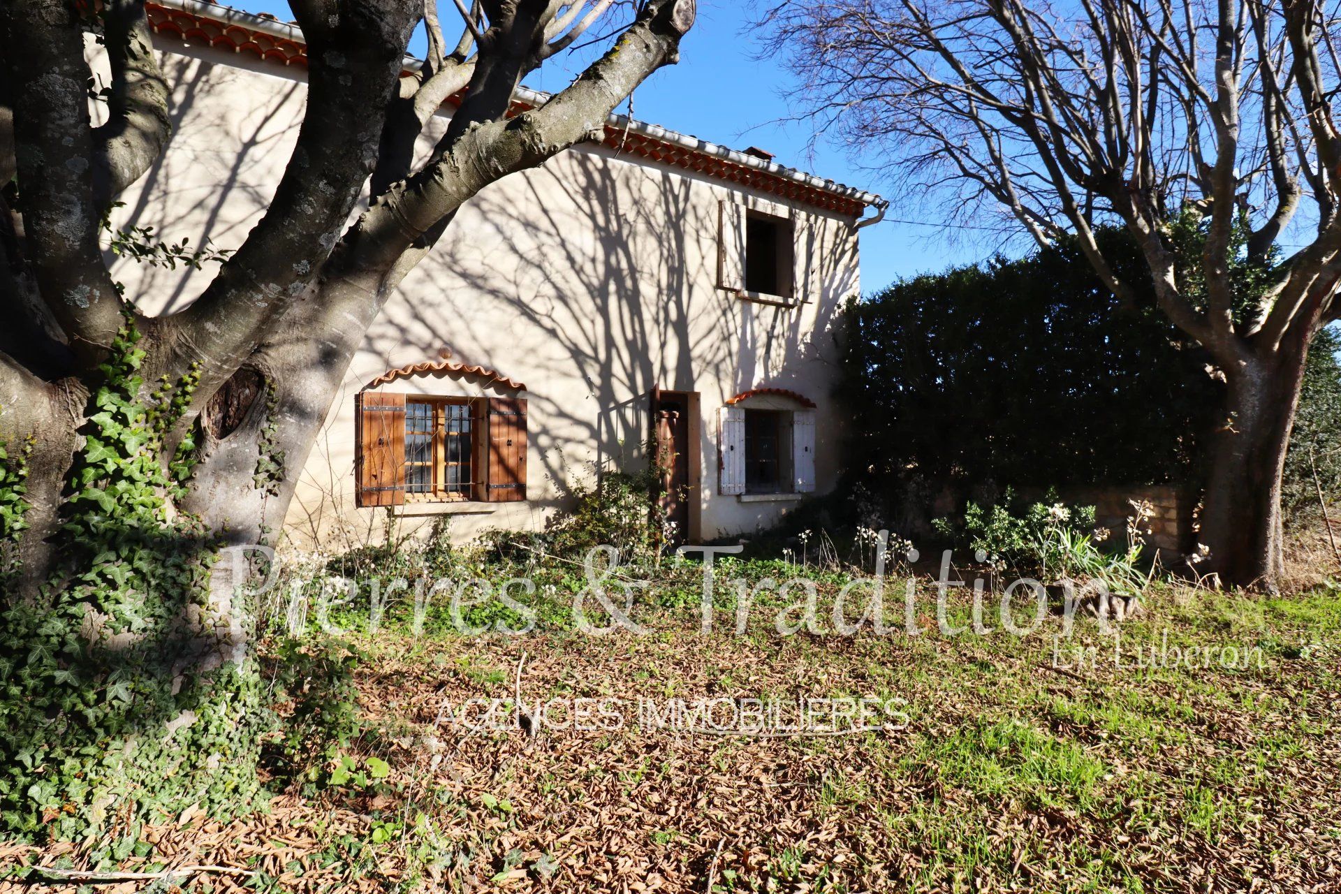 Andet i Saint-Saturnin-lès-Apt, Vaucluse 12855257