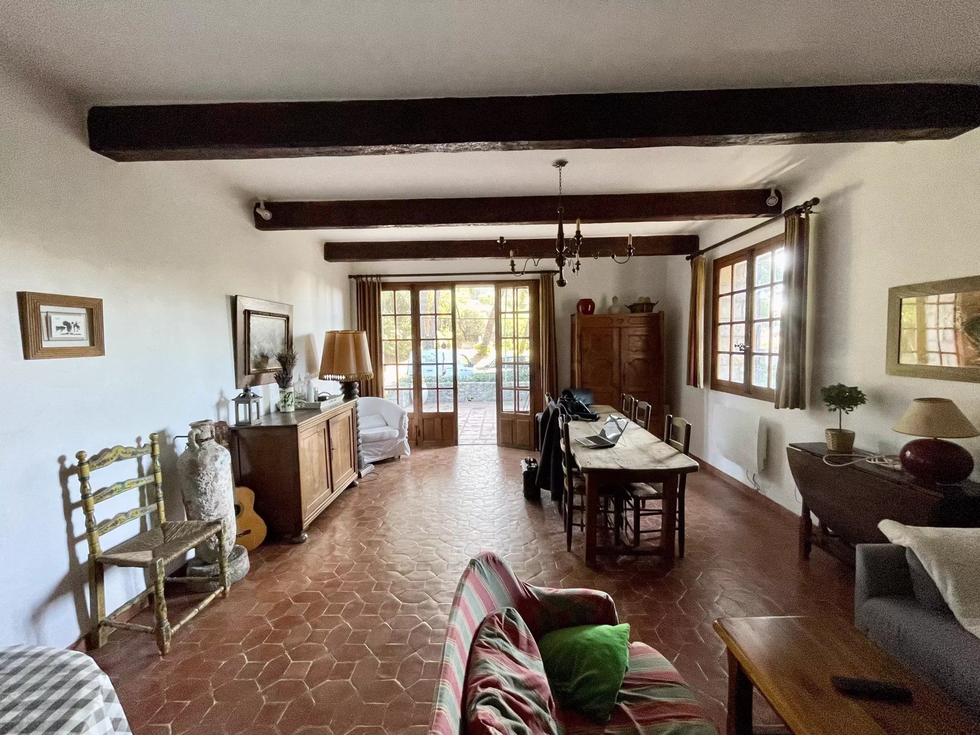 بيت في Ceyreste, Provence-Alpes-Cote d'Azur 12855259