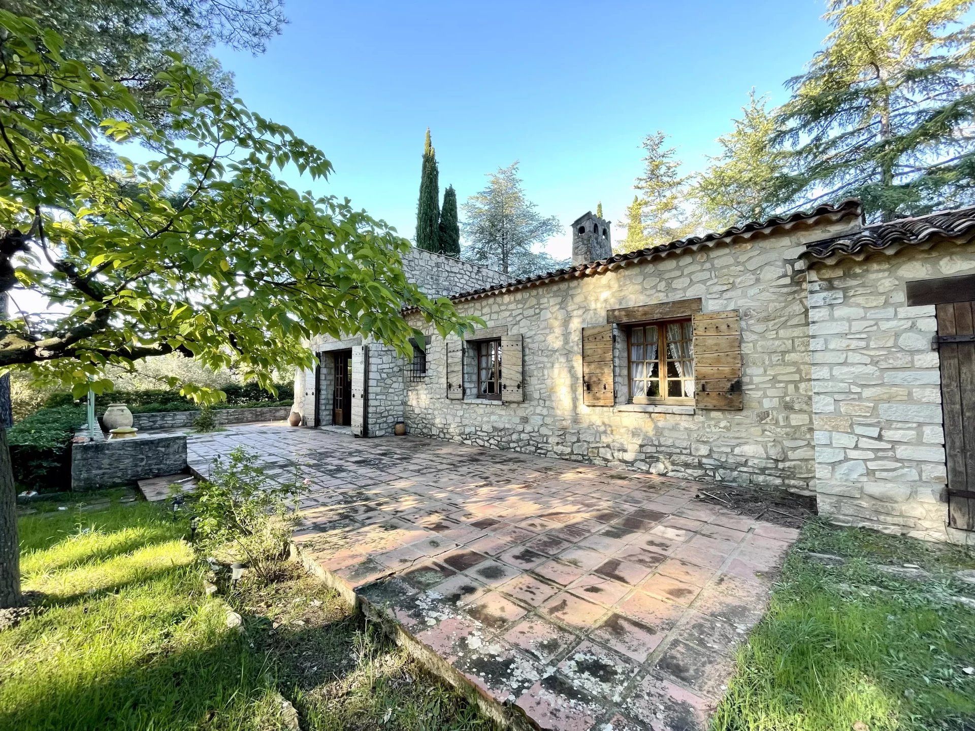 Talo sisään Ceyreste, Provence-Alpes-Cote d'Azur 12855259