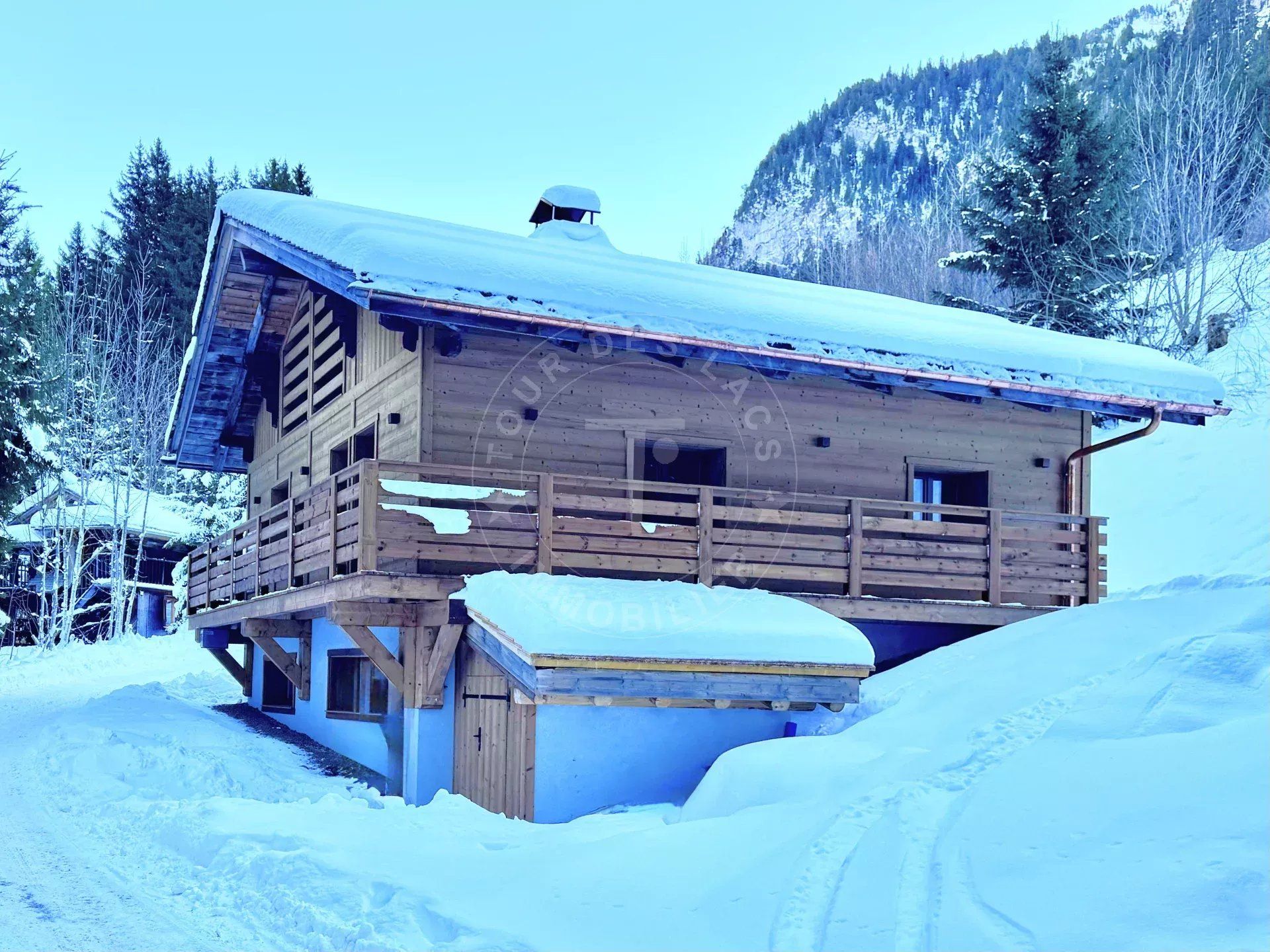 Residencial en La Clusaz, Haute-Savoie 12855268