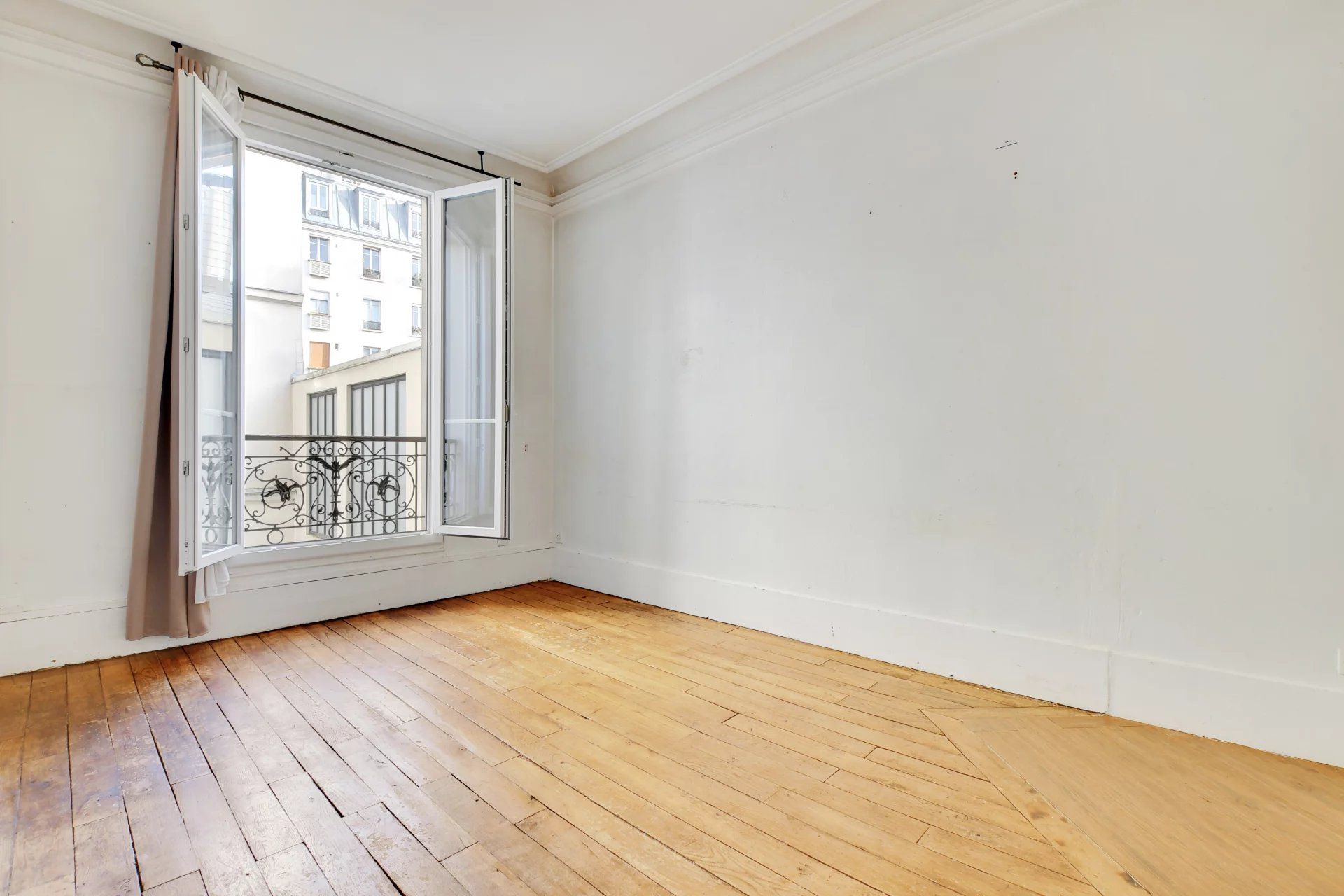 Condominium in Paris 11ème, Paris 12855270