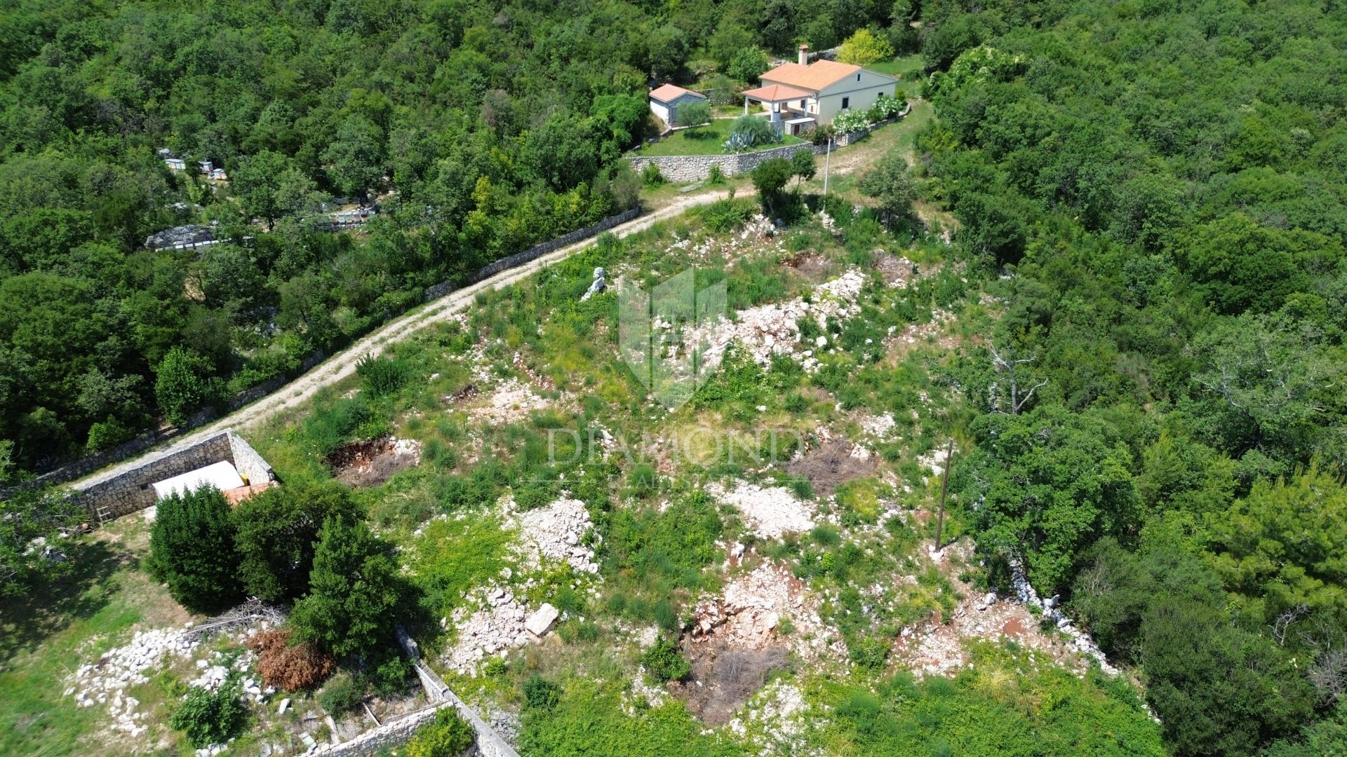 Land im Labin, Istria County 12855422