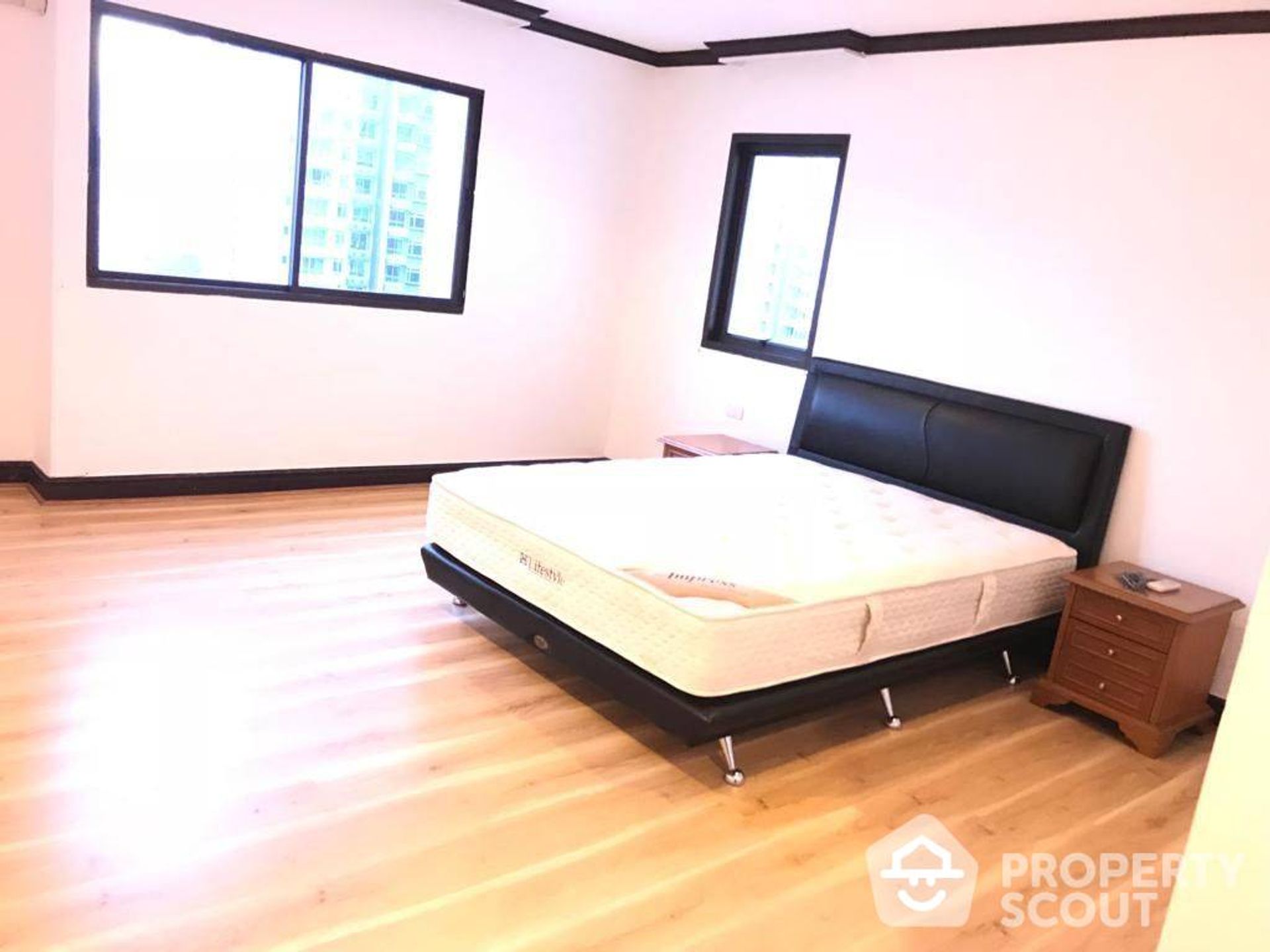 Condominium in Ban Na Song, Krung Thep Maha Nakhon 12855851