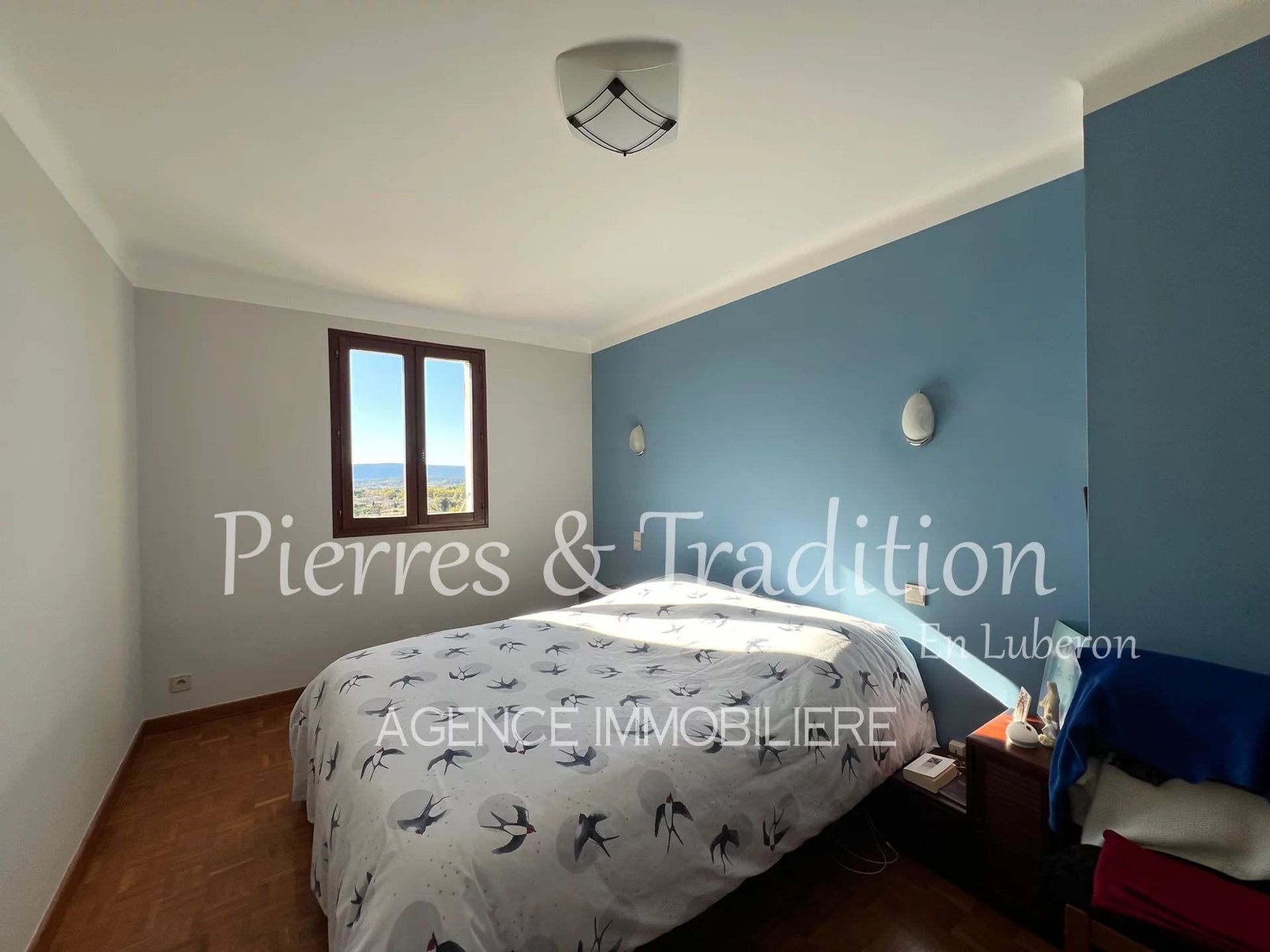 Haus im Saint-Saturnin-lès-Apt, Vaucluse 12856767