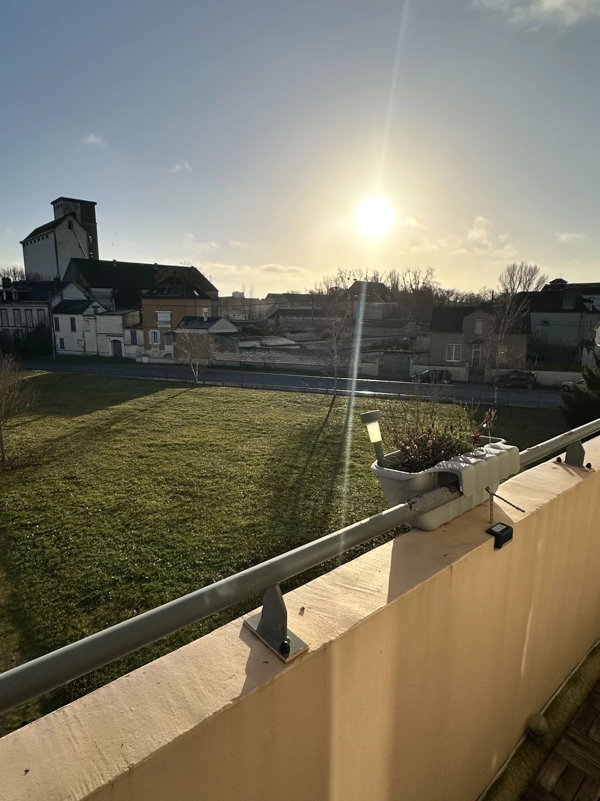 Condominium in Sens, Yonne 12856786