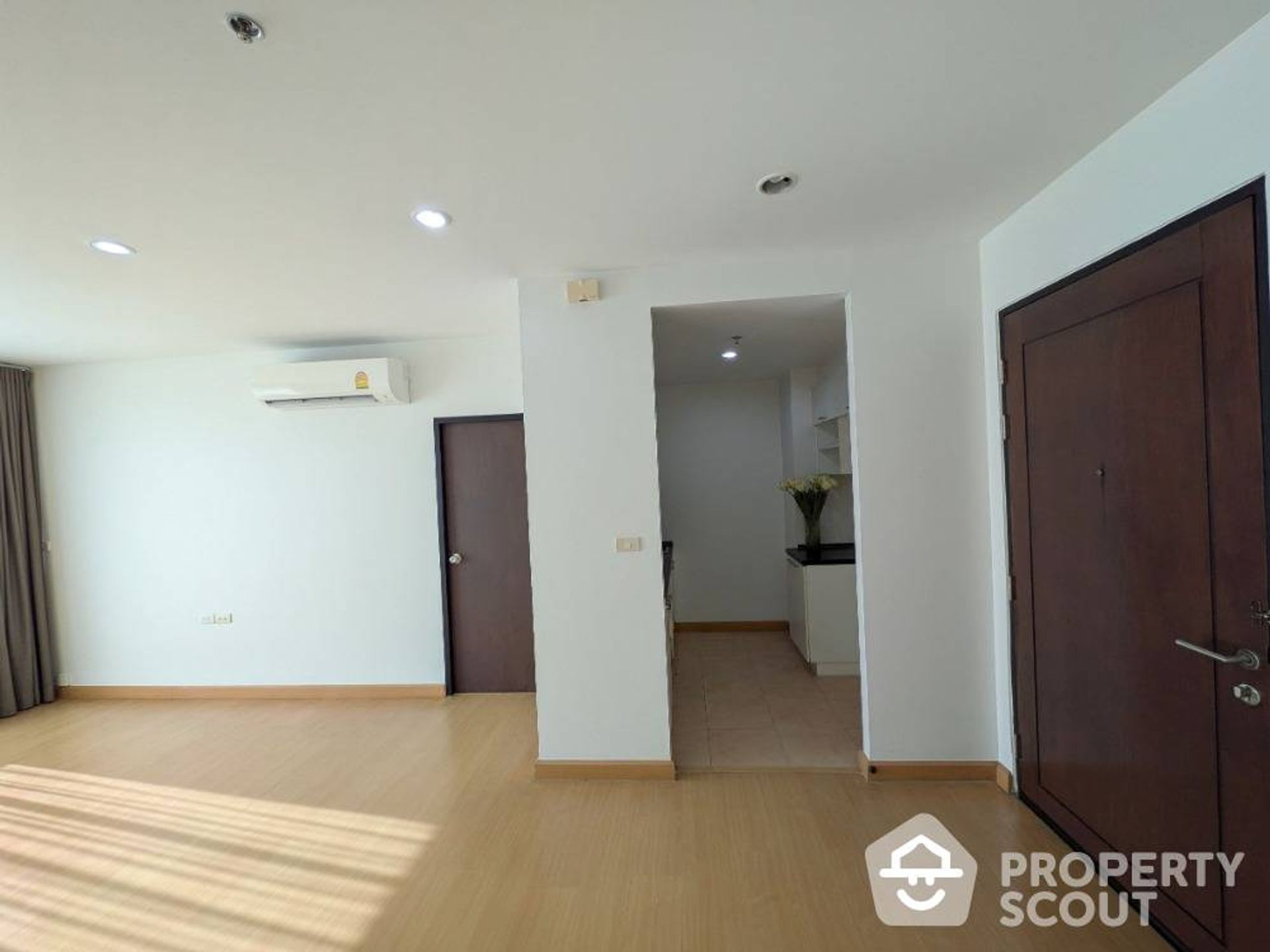 Condominium dans Ban Lat Ta Nong, Samut Prakan 12856834