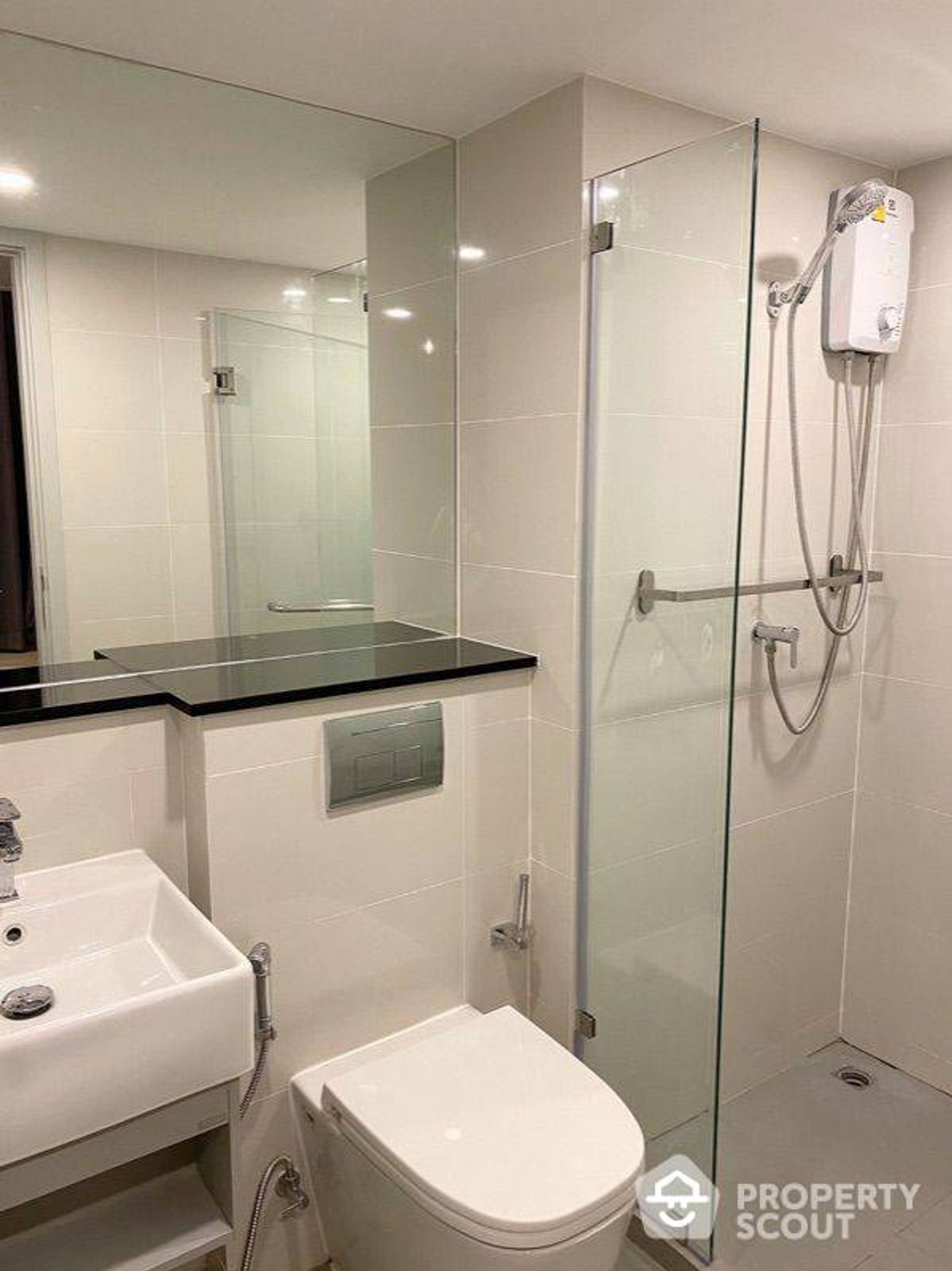 Condominium in , Krung Thep Maha Nakhon 12856848