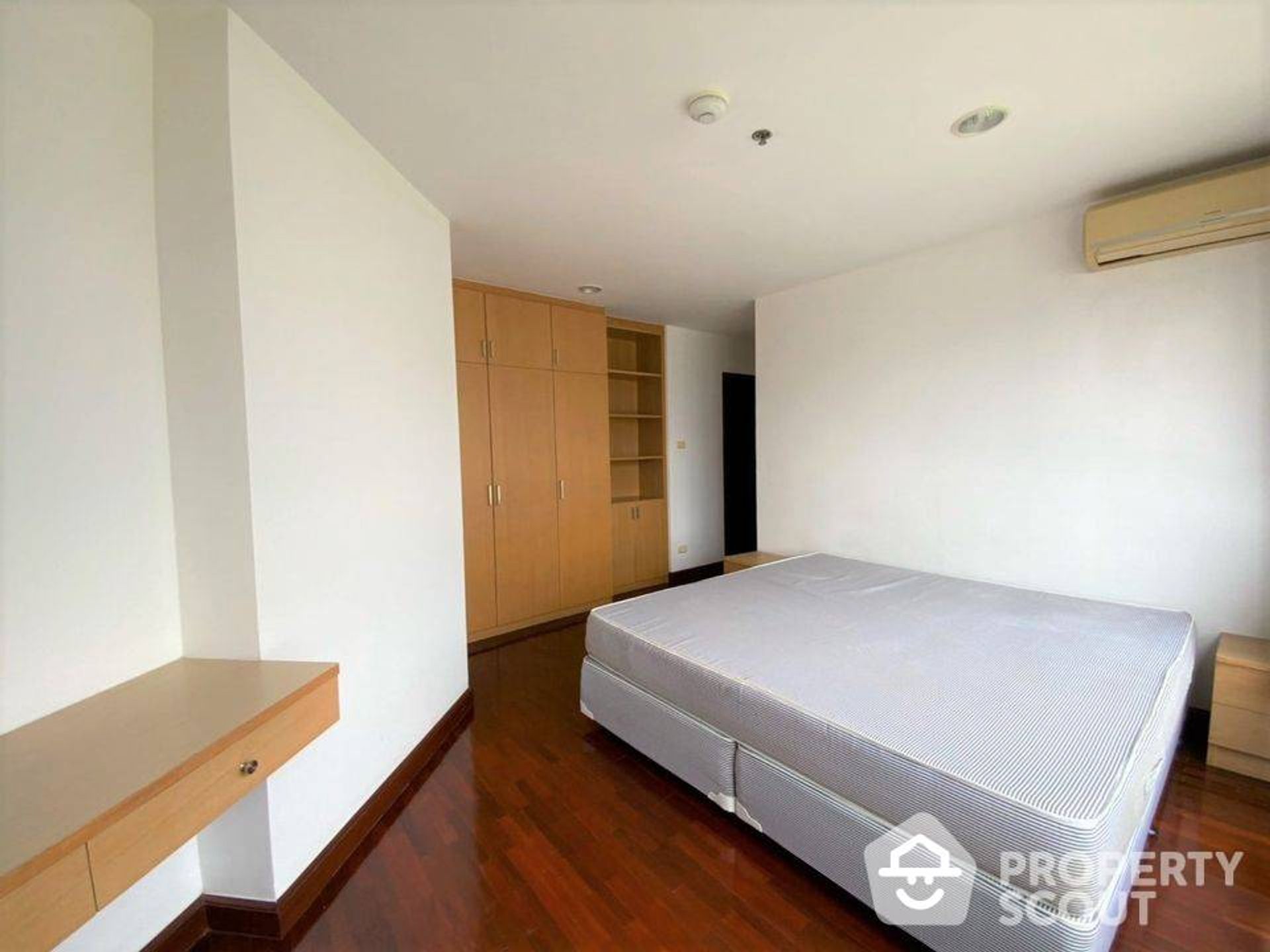 Condominium in , Krung Thep Maha Nakhon 12856853