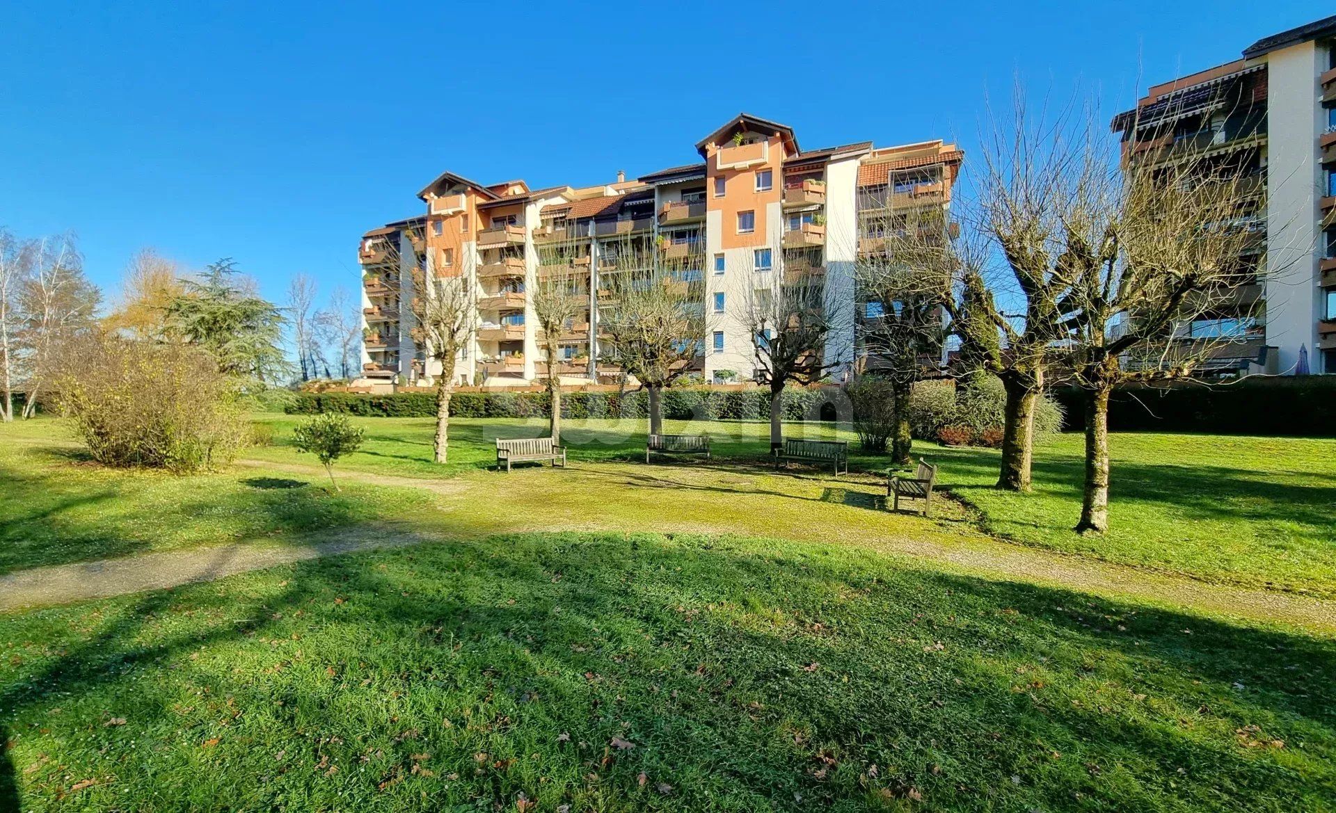 Condominio en Ambilly, Haute-Savoie 12858853