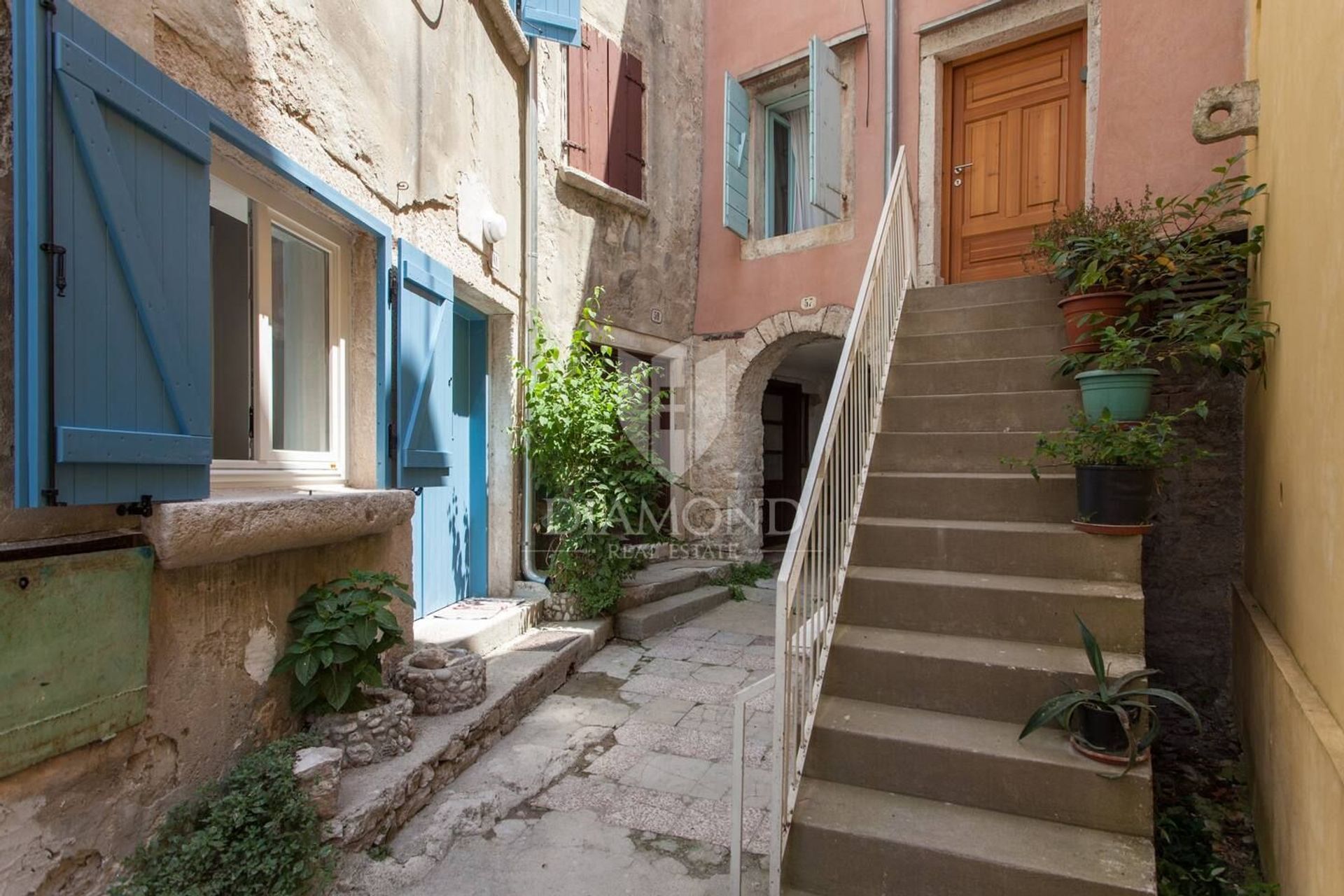 σπίτι σε Rovinj, Istria County 12858924