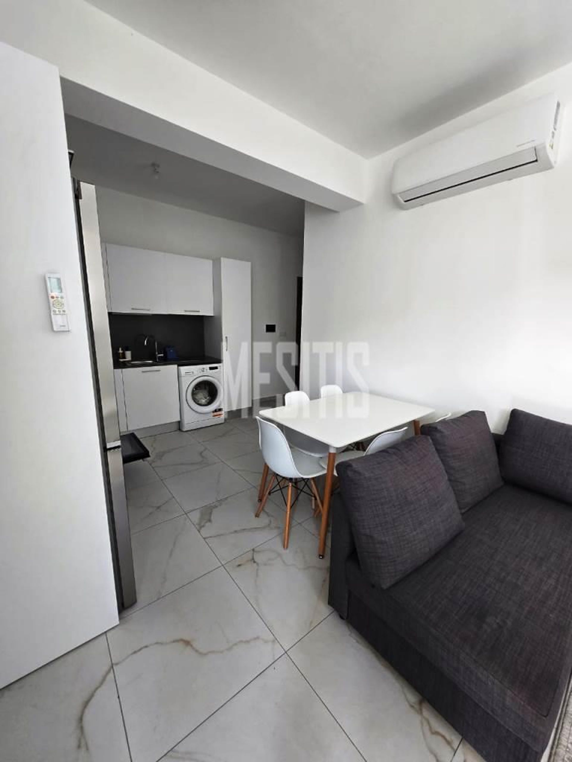 Condominio en Nicosia, Lefkosia 12860418