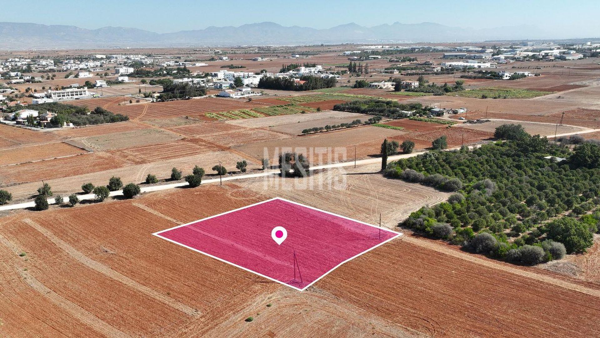 Land im Kokkinotrimithia, Nicosia 12860436