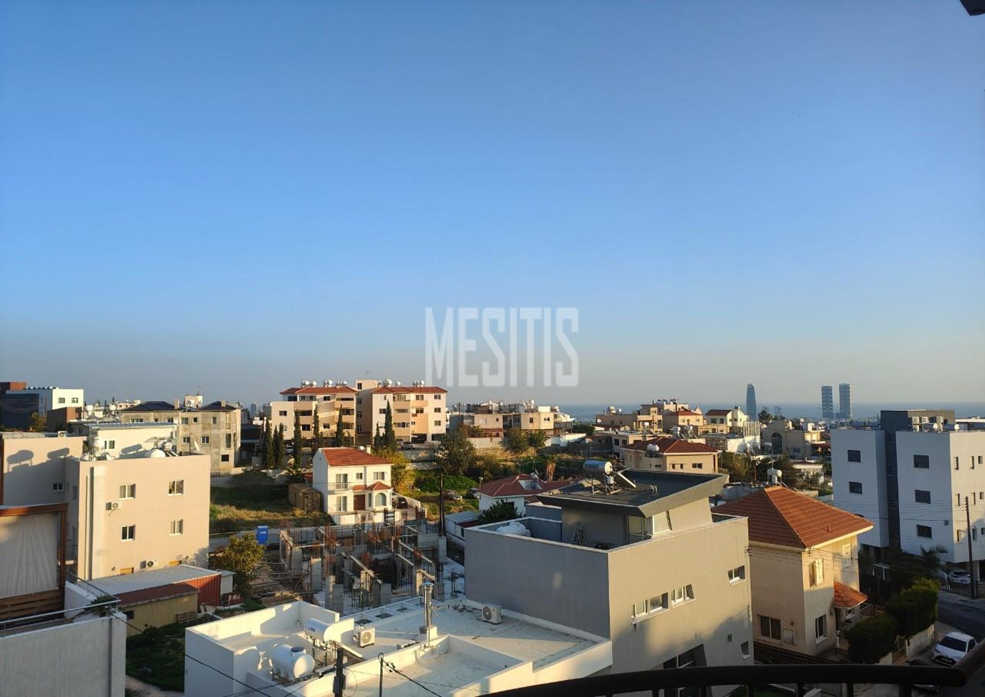 公寓 在 Agios Athanasios, Limassol 12860499