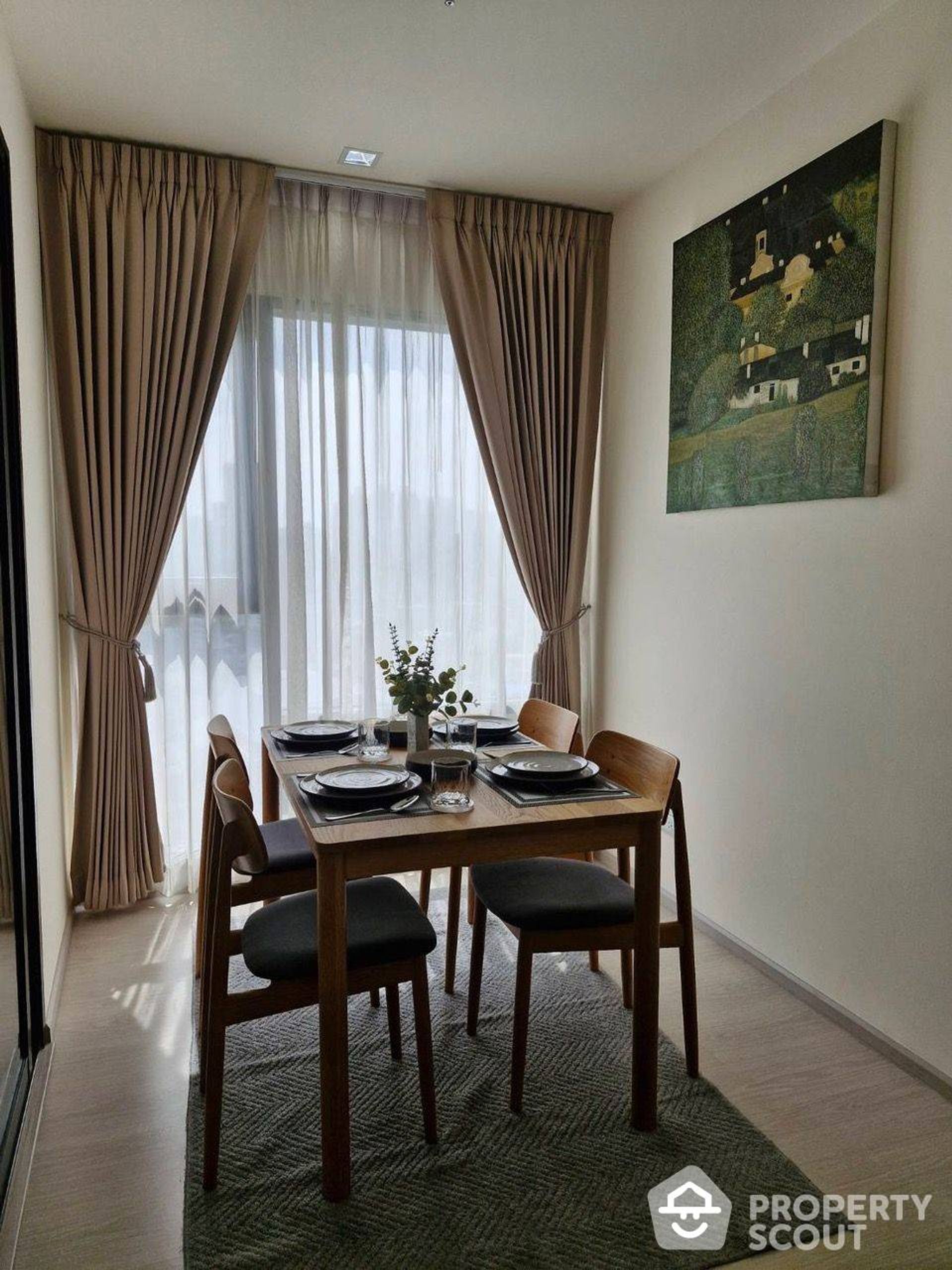 Condominium in Khlong Toei, Krung Thep Maha Nakhon 12860523