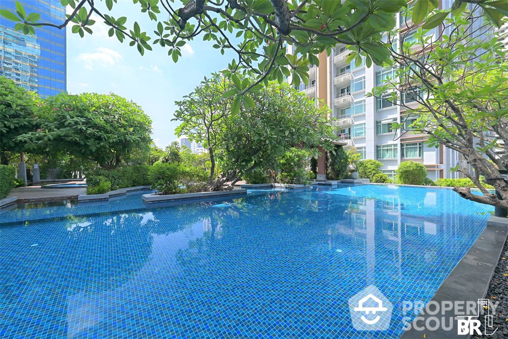 Condominium in Ban Na Song, Krung Thep Maha Nakhon 12860535