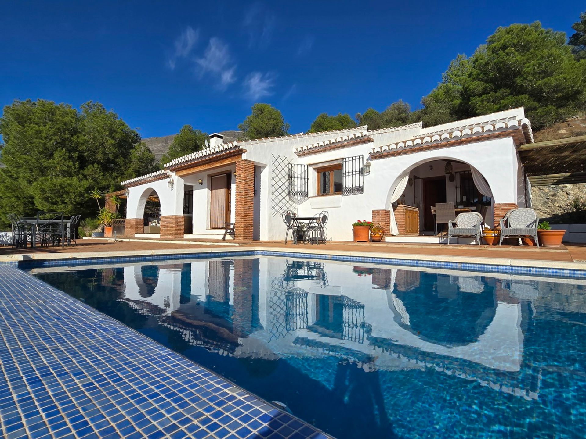 rumah dalam Canillas de Aceituno, Andalucía 12860785