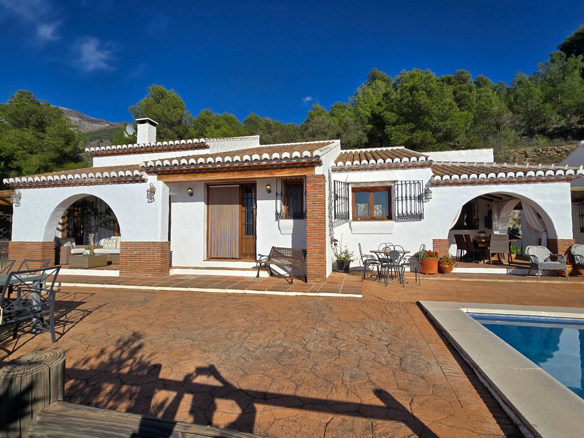 rumah dalam Canillas de Aceituno, Andalucía 12860785