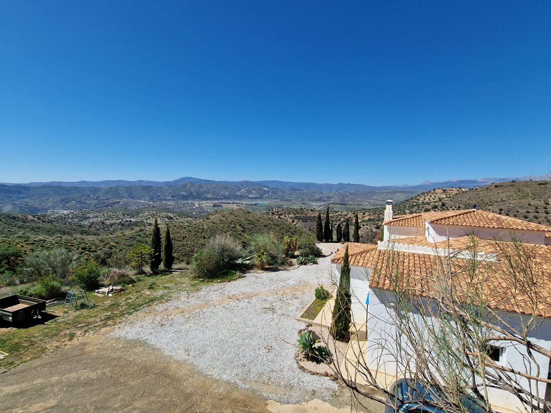 房子 在 Canillas de Aceituno, Andalucía 12860815