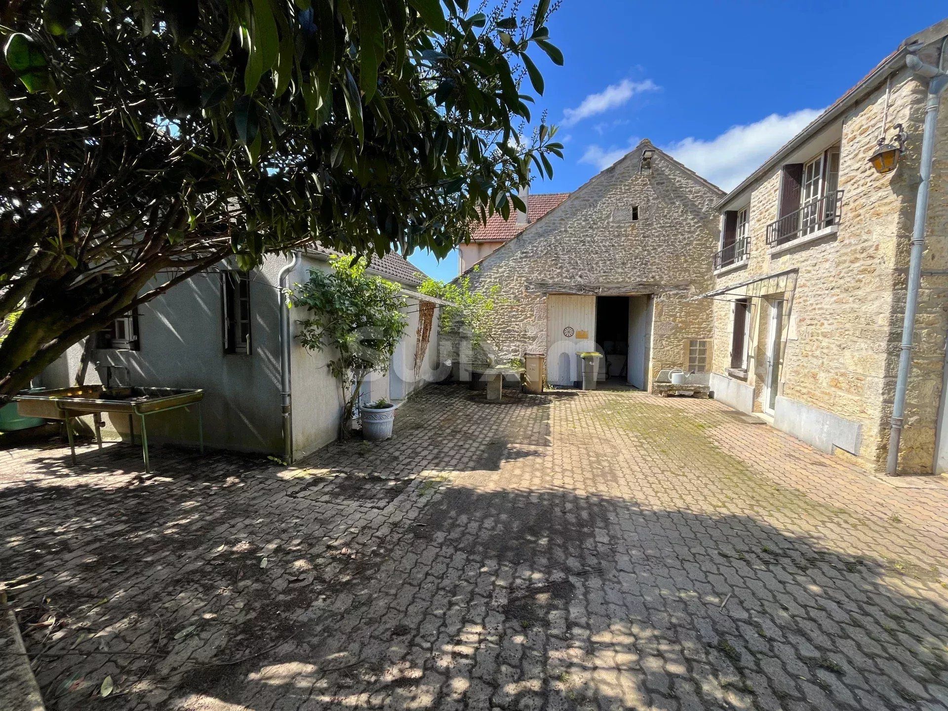 بيت في L'Isle-sur-Serein, Bourgogne-Franche-Comte 12862025