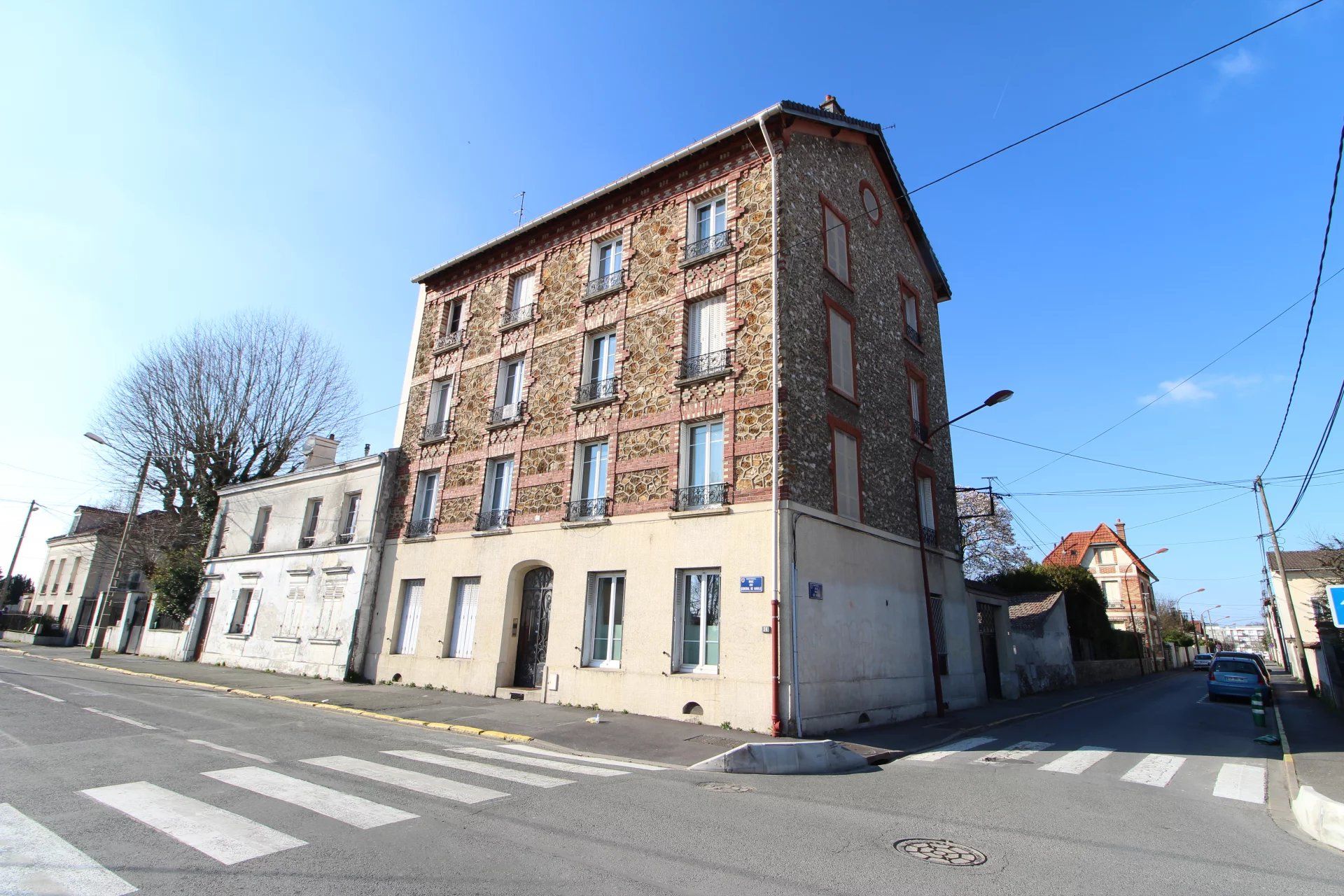 عمارات في Montfermeil, Seine-Saint-Denis 12862370