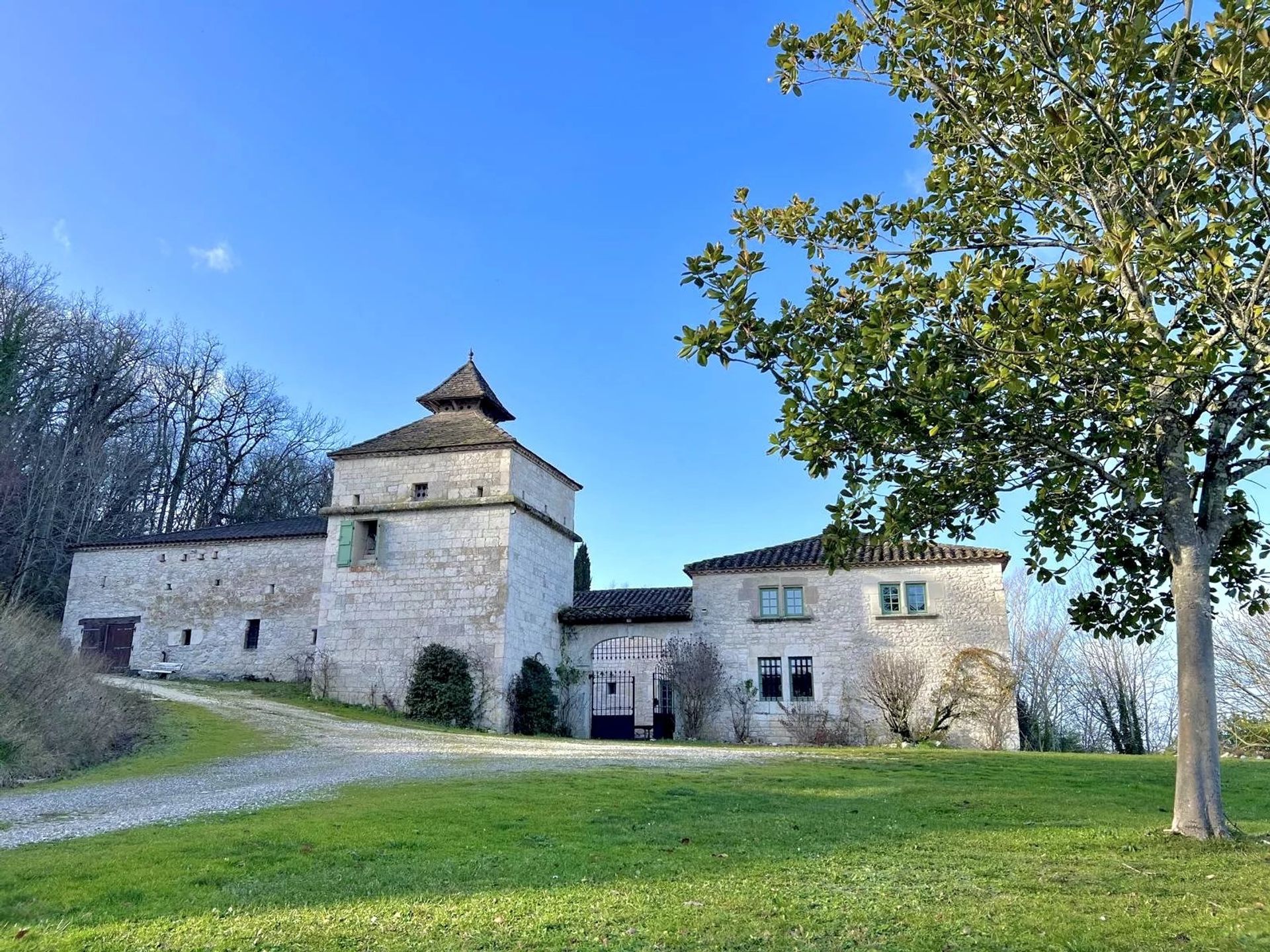 жилой дом в Tournon-d'Agenais, Nouvelle-Aquitaine 12862393