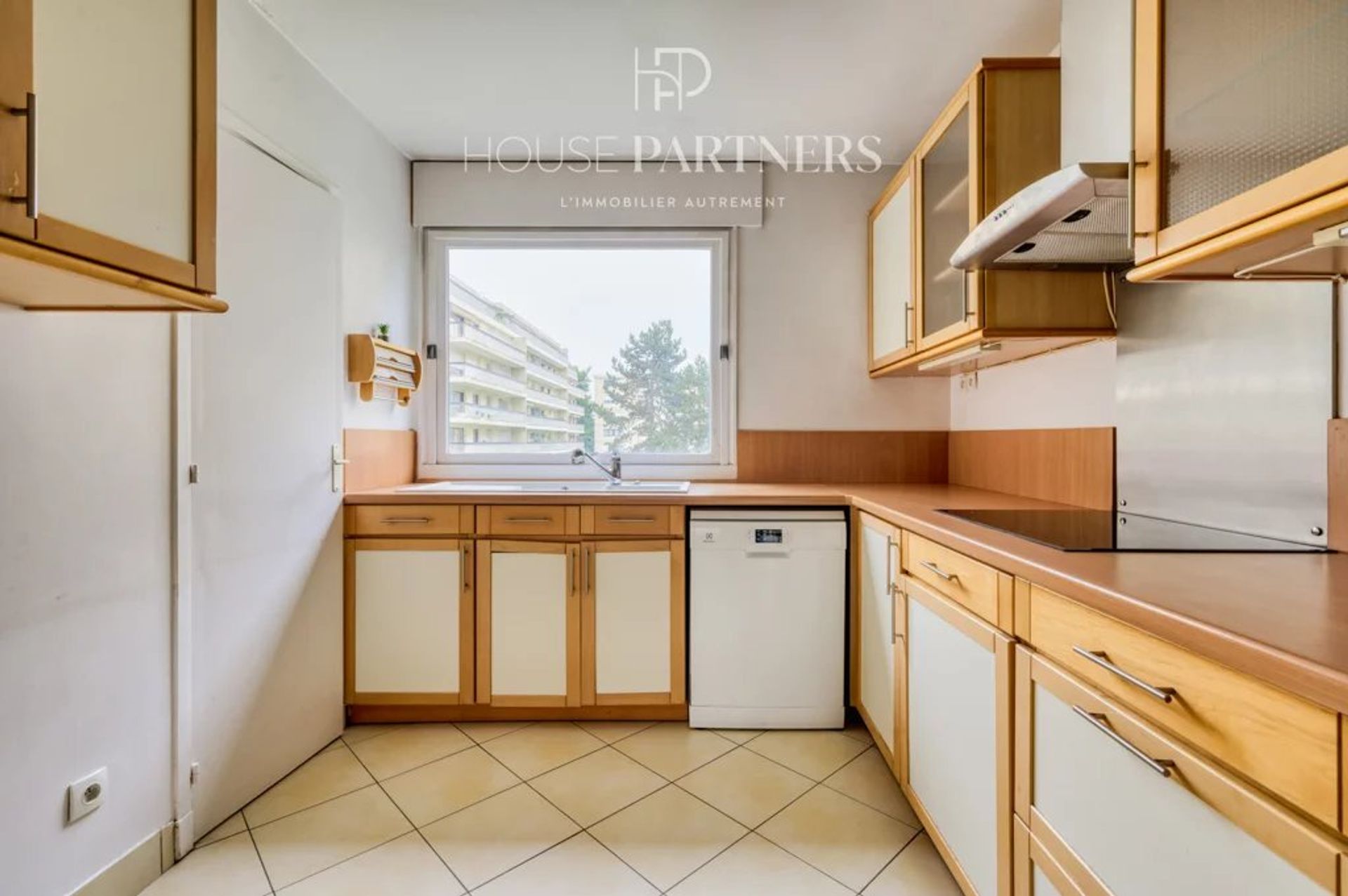 Condominium dans Rueil-Malmaison, Ile-de-France 12862639