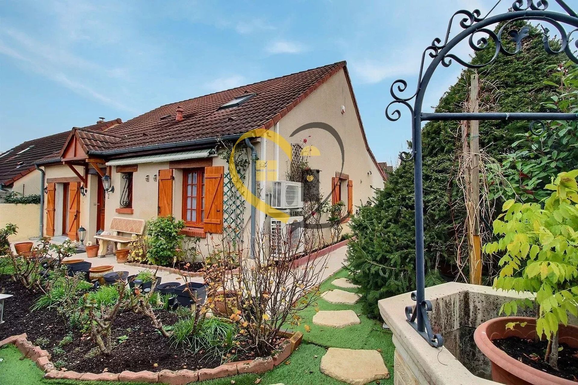 Casa nel Bourges, Centro-Valle della Loira 12862653