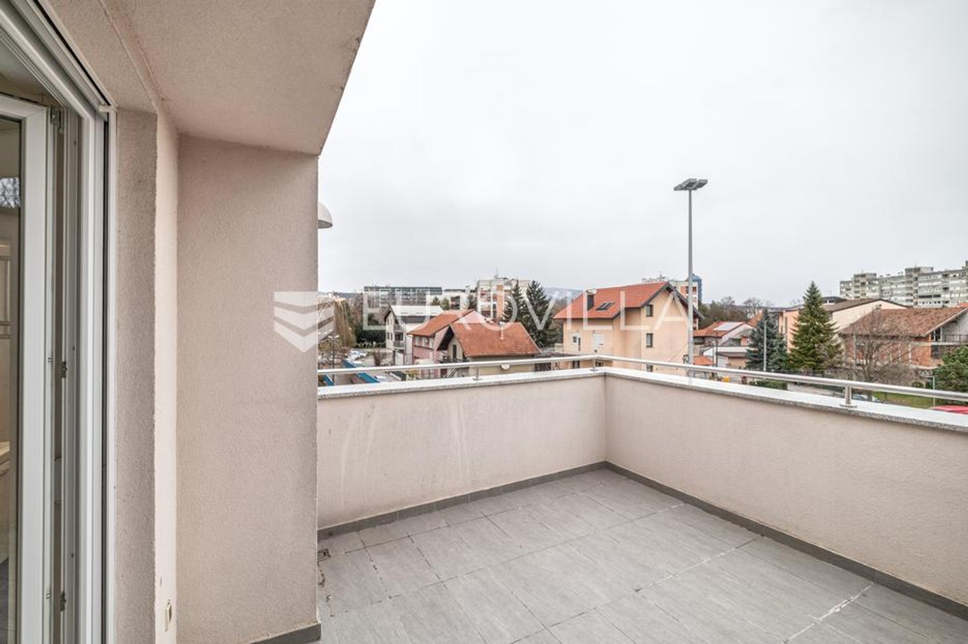 Condominium dans Jankomir, Zagreb, Grad 12862692