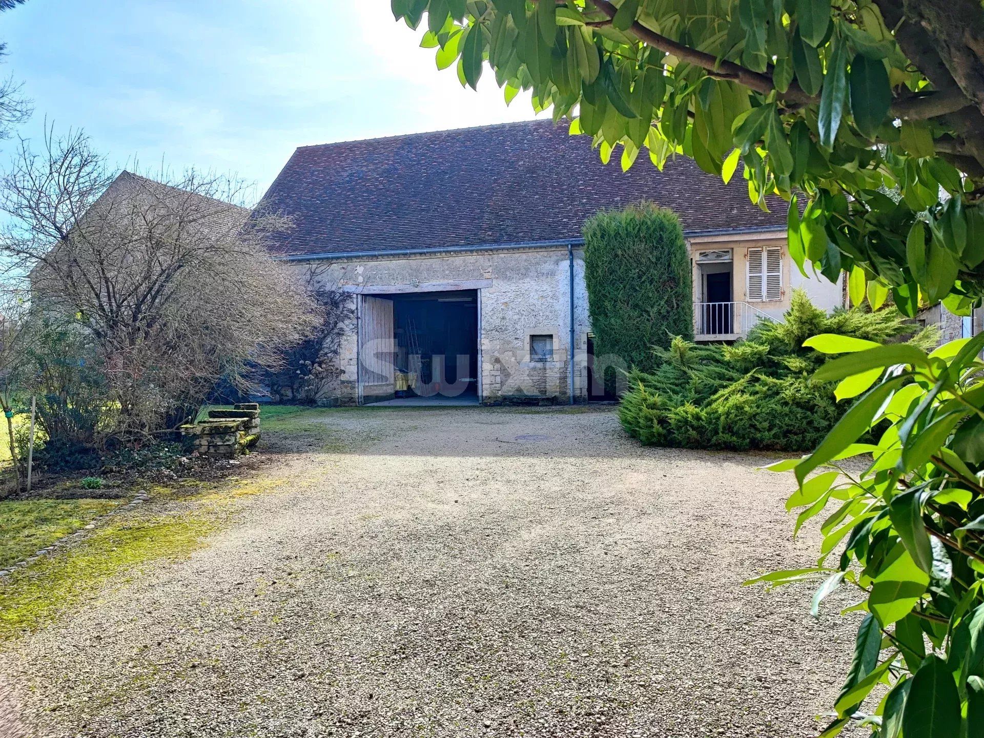 住宅 在 Nuits-Saint-Georges, Côte-d'Or 12862849