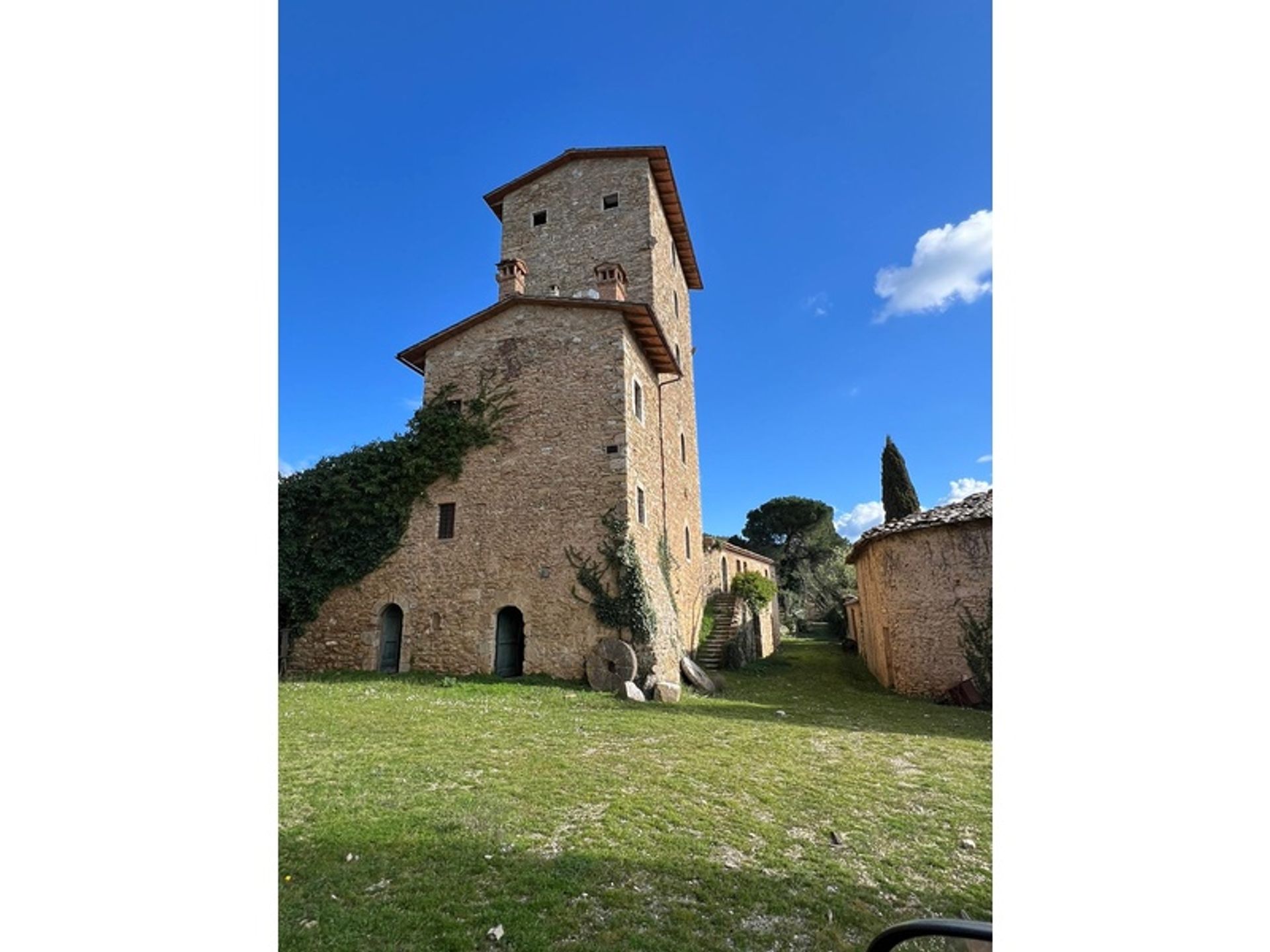 Inny w , Toscana 12862870