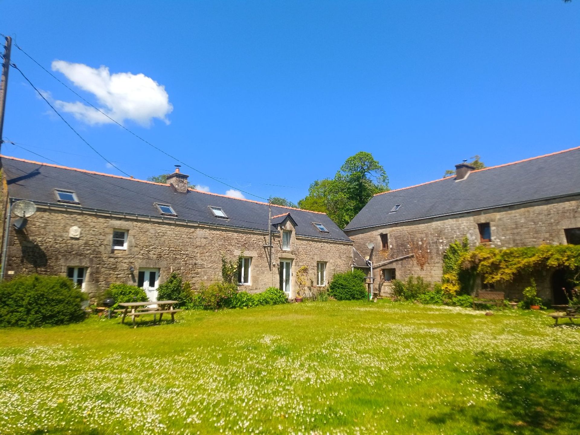 Rumah di Guern, Brittany 12862876