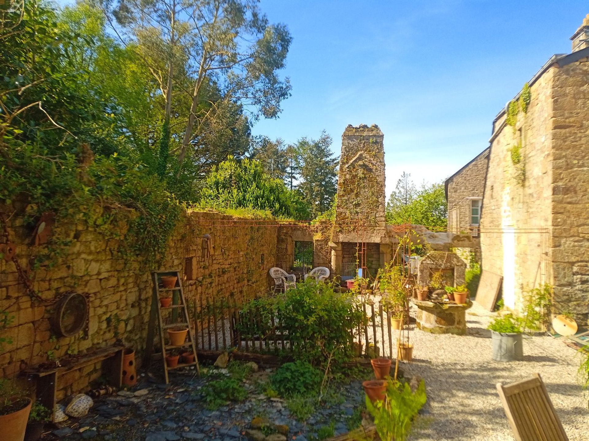 Rumah di Guémené-sur-Scorff, Brittany 12862882