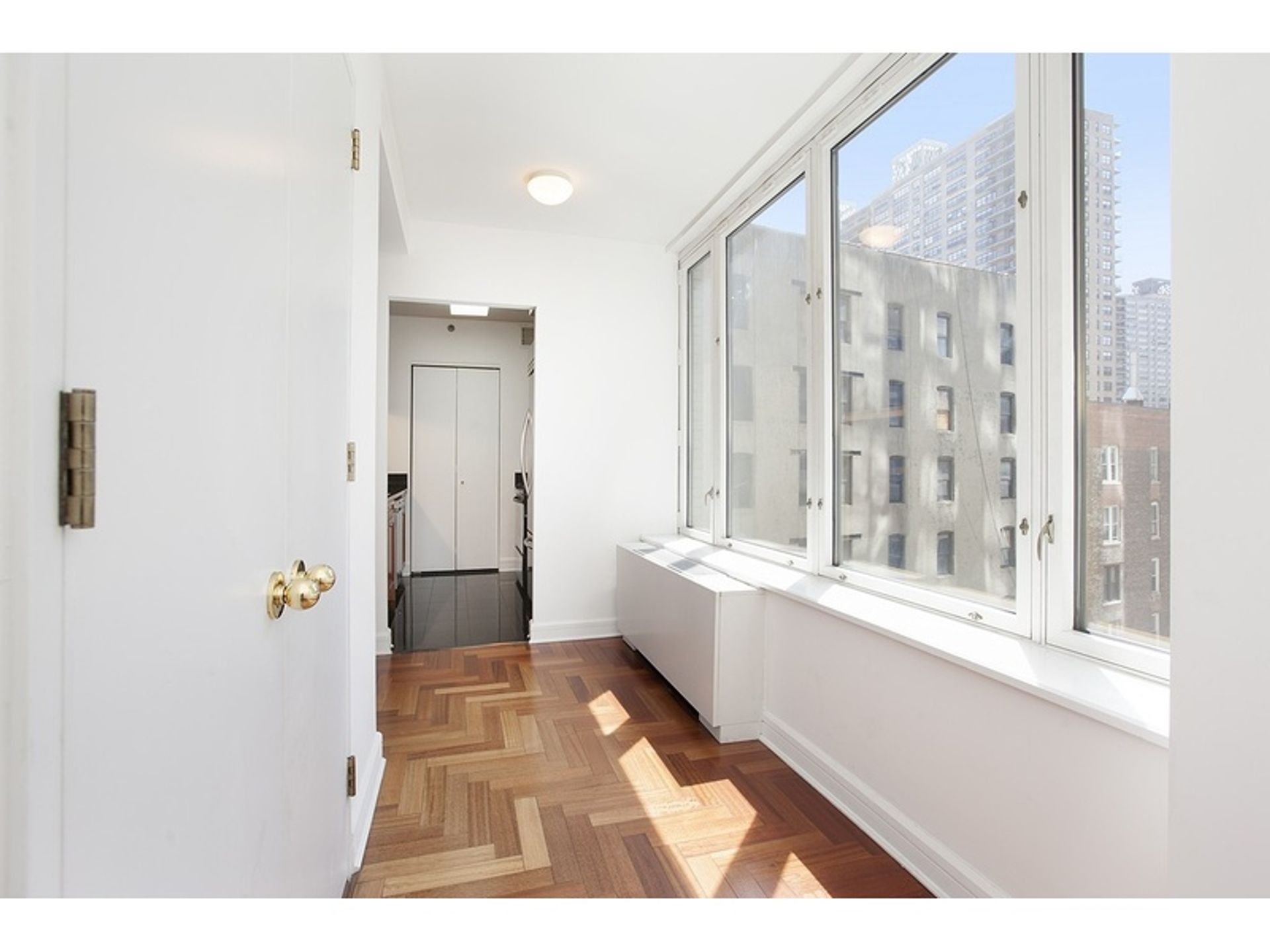 Condominium in Manhattan, New York 12863008