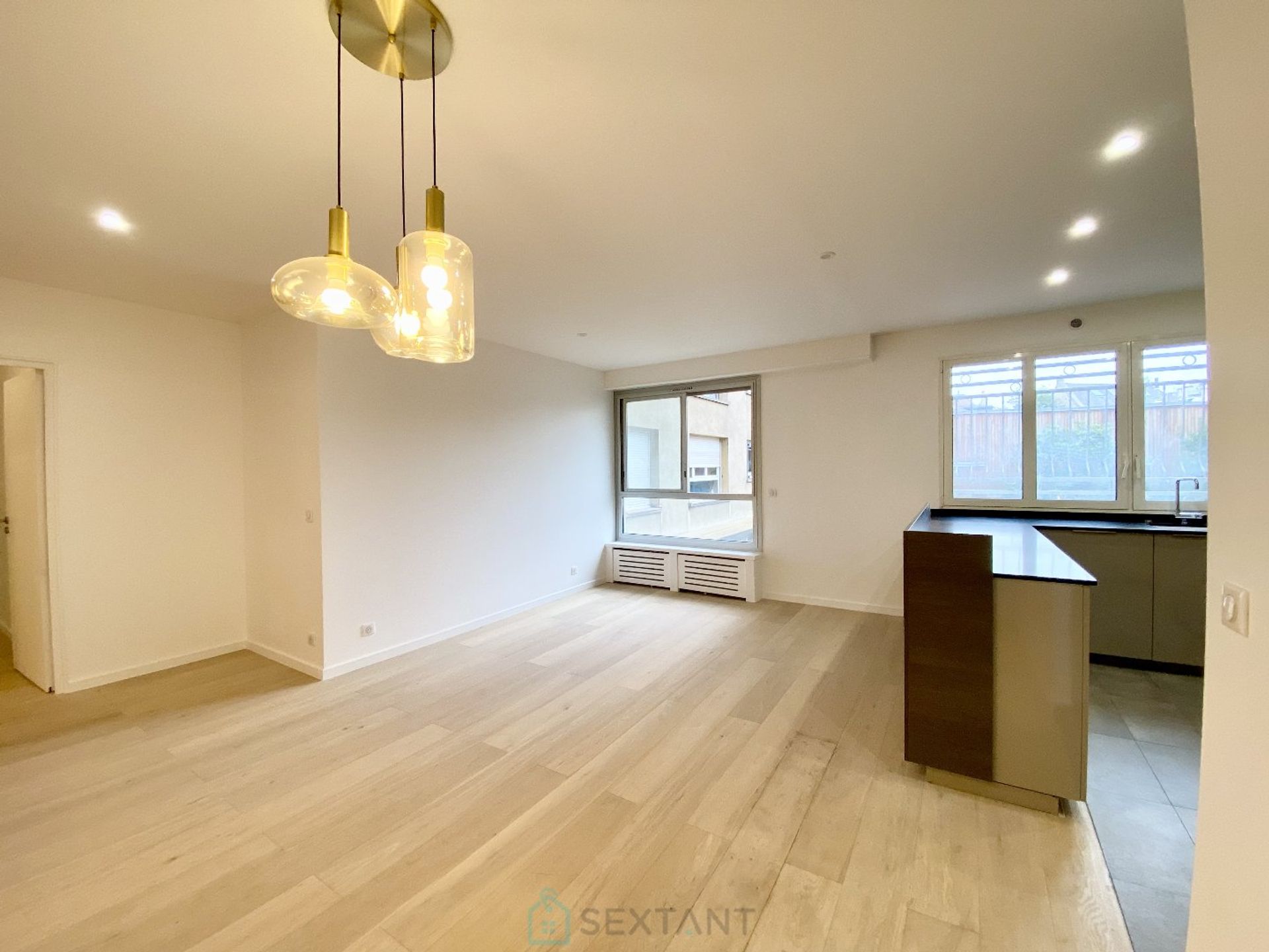 Osakehuoneisto sisään Neuilly-sur-Seine, Île-de-France 12863064